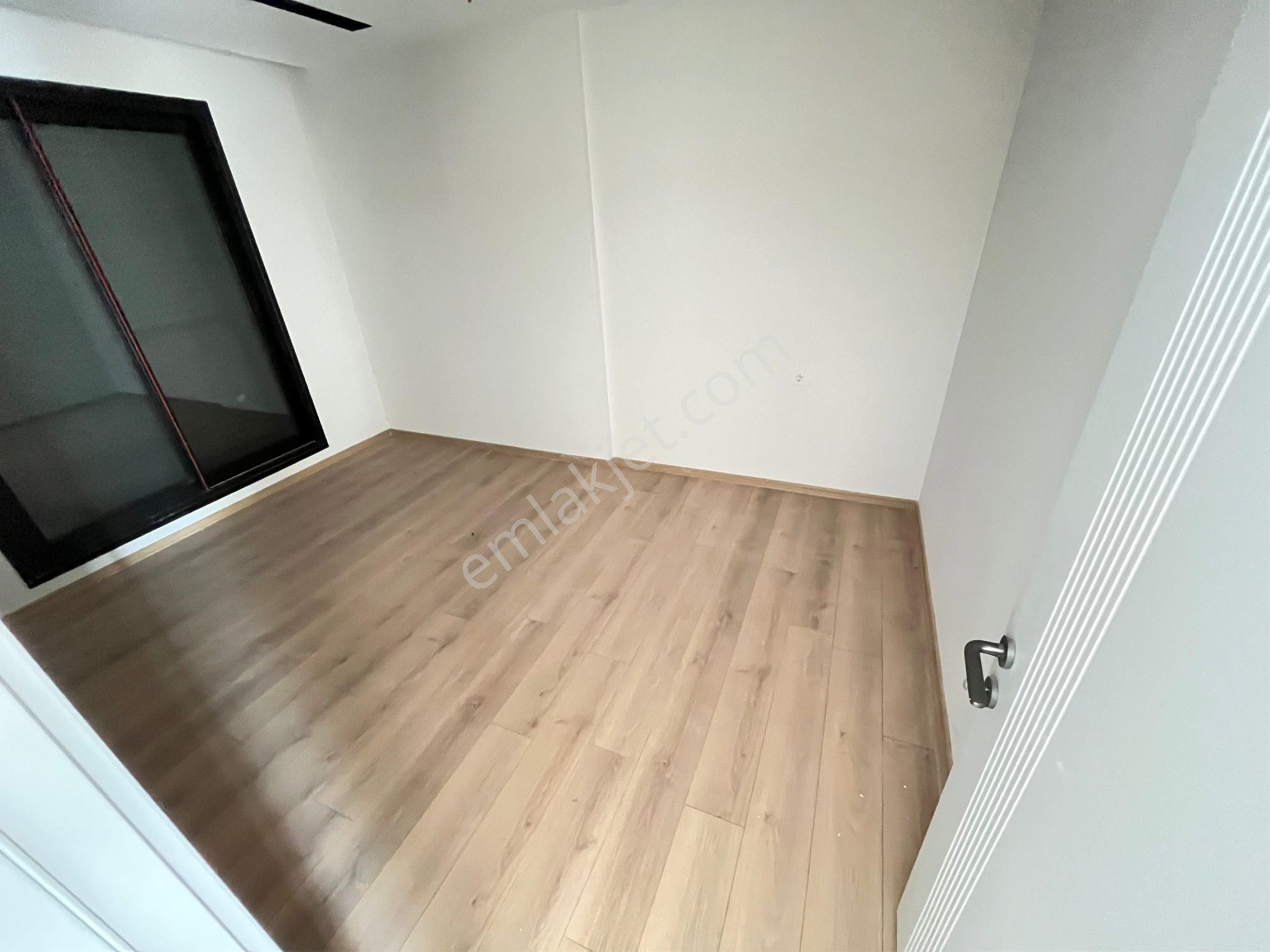 Kuşadasın Da Sıfır Deniz Manzaralı Havuzlu 1 Artı 1 Daire - Görsel 2