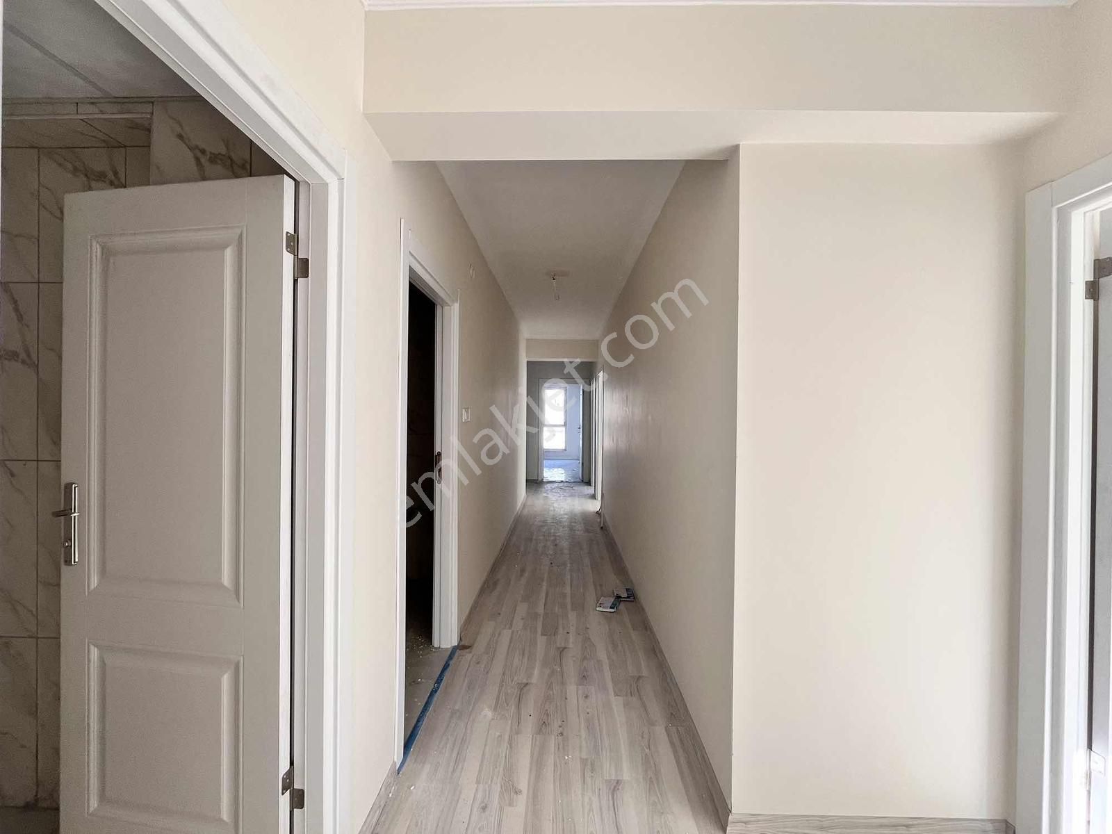 İstiklal Mahallesinde 3. Ay Teslim Satılık 3+1 Sıfır Daire - Görsel 13