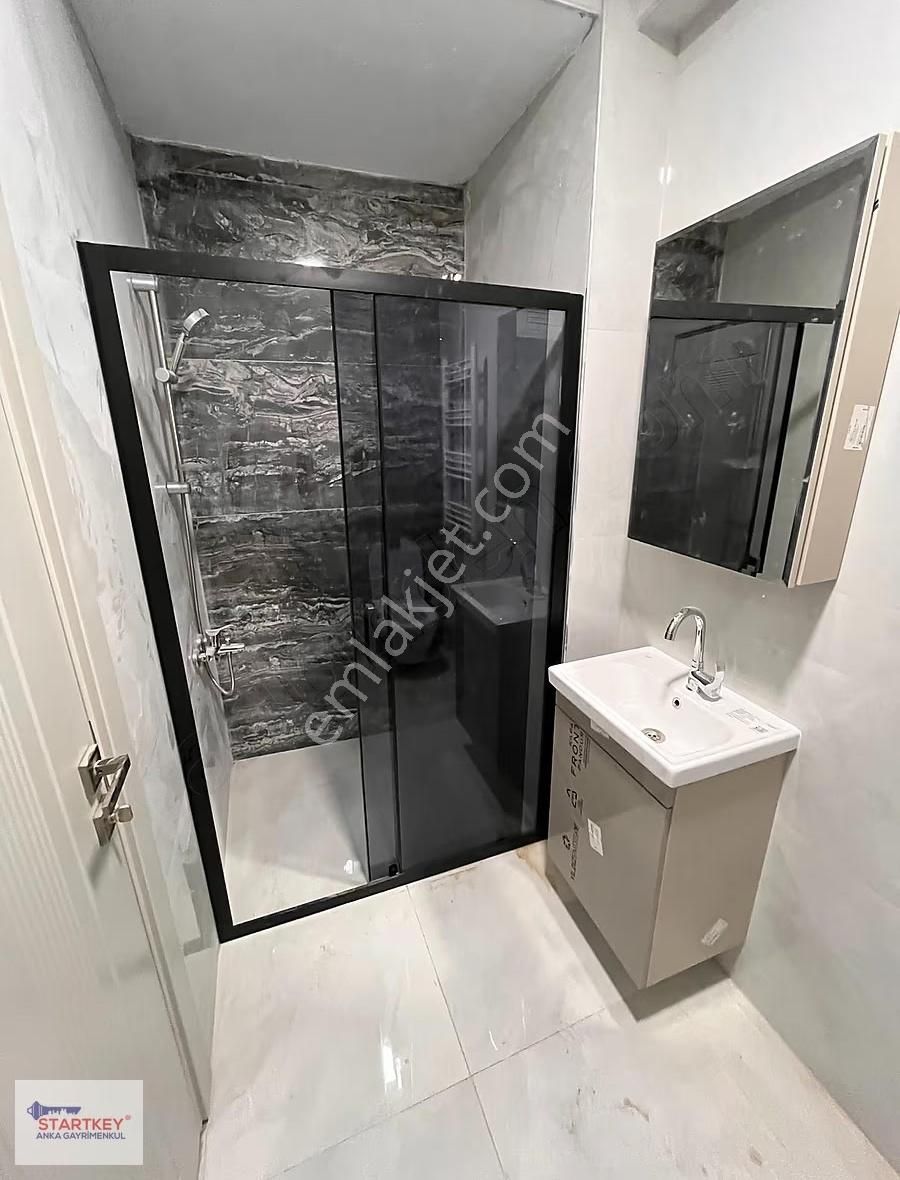 Edremit'te Merkezi Lokasyonda Cadde Üzeri Kiralık 2+1 Daire - Görsel 3