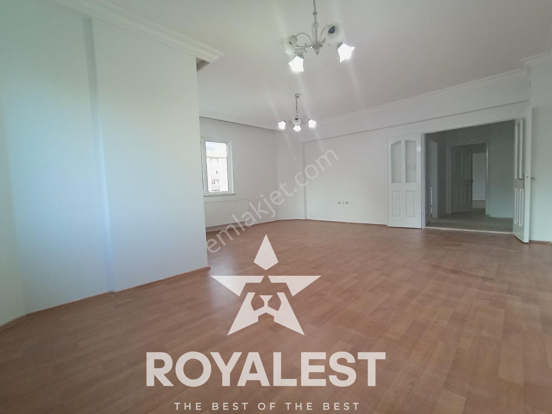 Royalest'ten Karataş Tramvay Önü Manzaralı Ve Bakımlı 3+1 Daire - Görsel 2