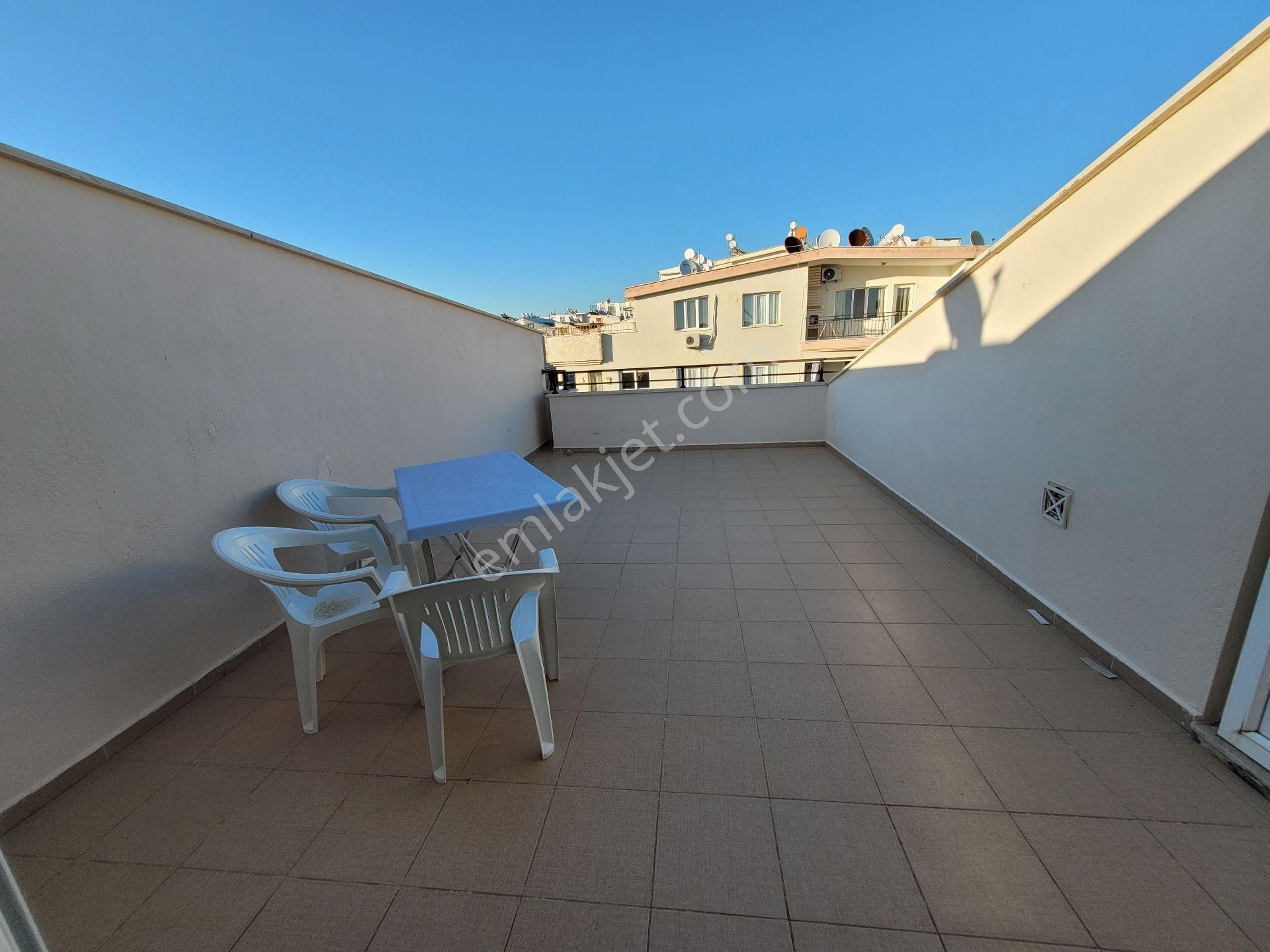 Altınkumda Satılık Denize 500 Metre Havuzlu Eşyalı 3+1 Dublex - Görsel 31