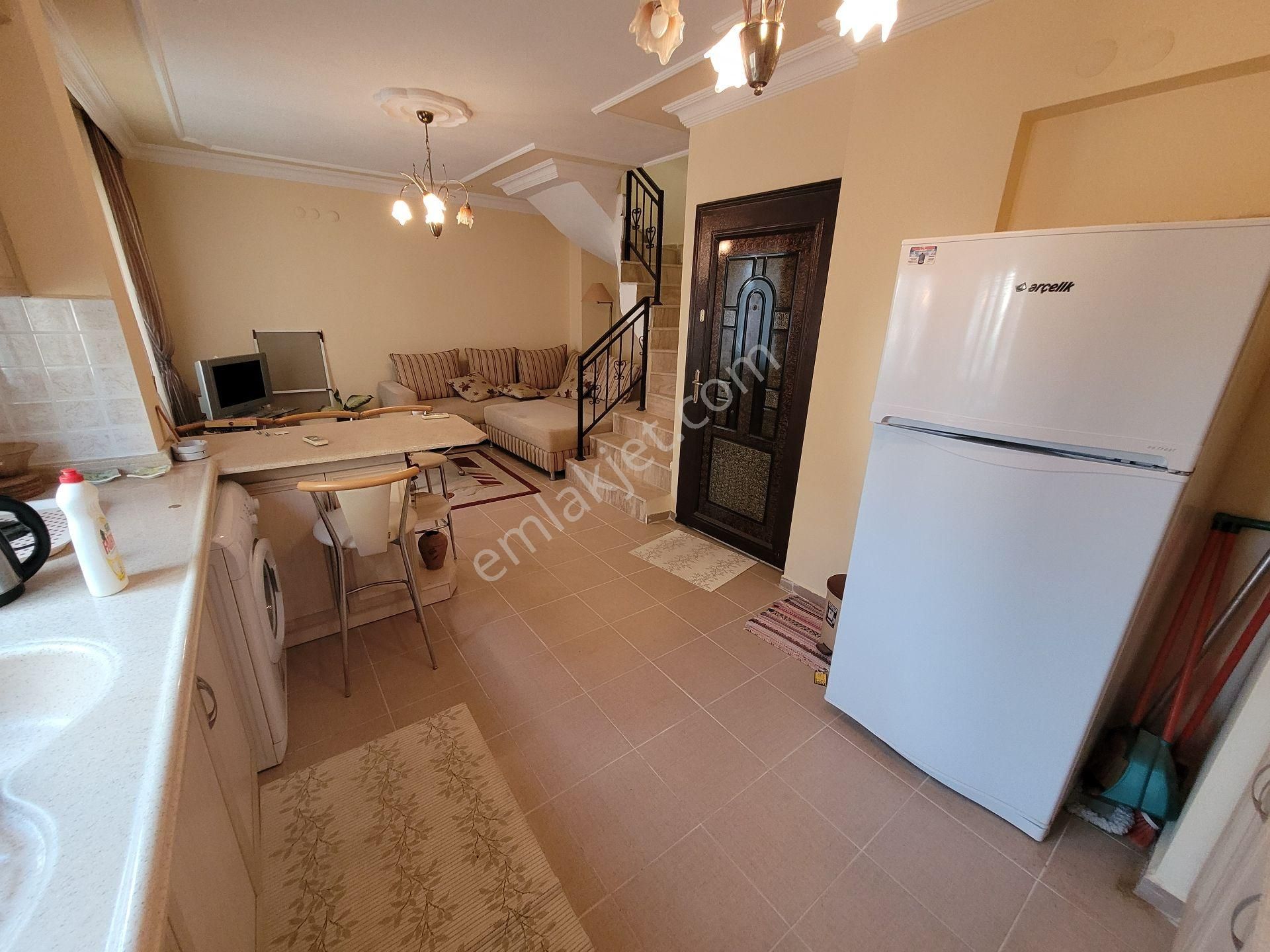 Altınkumda Satılık Denize 500 Metre Havuzlu Eşyalı 3+1 Dublex - Görsel 7