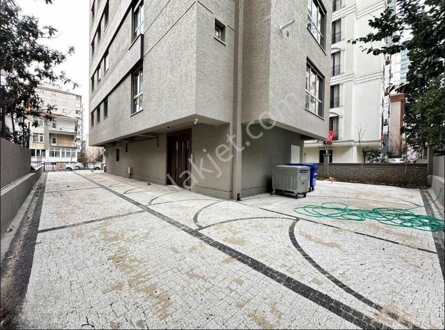 Kozyatağı Sıfır Binada Giriş Yerden Isıtma Güney Cephe 2+1 Satılık Daire Kadıköy İstanbul - Görsel 17
