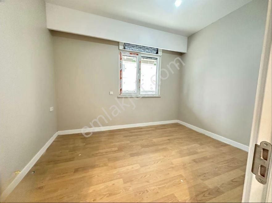 Kozyatağı Sıfır Binada Giriş Yerden Isıtma Güney Cephe 2+1 Satılık Daire Kadıköy İstanbul - Görsel 8