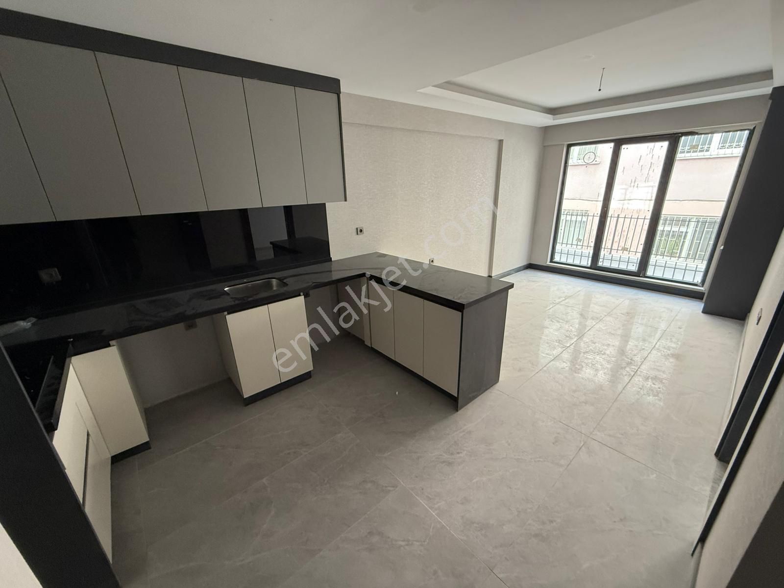 Kariyer'den İncirli'de Tek! Merkezi Konumda Her Katta 1+1 2+1 Lüx Alttan Isıtmalı Daireler - Görsel 21