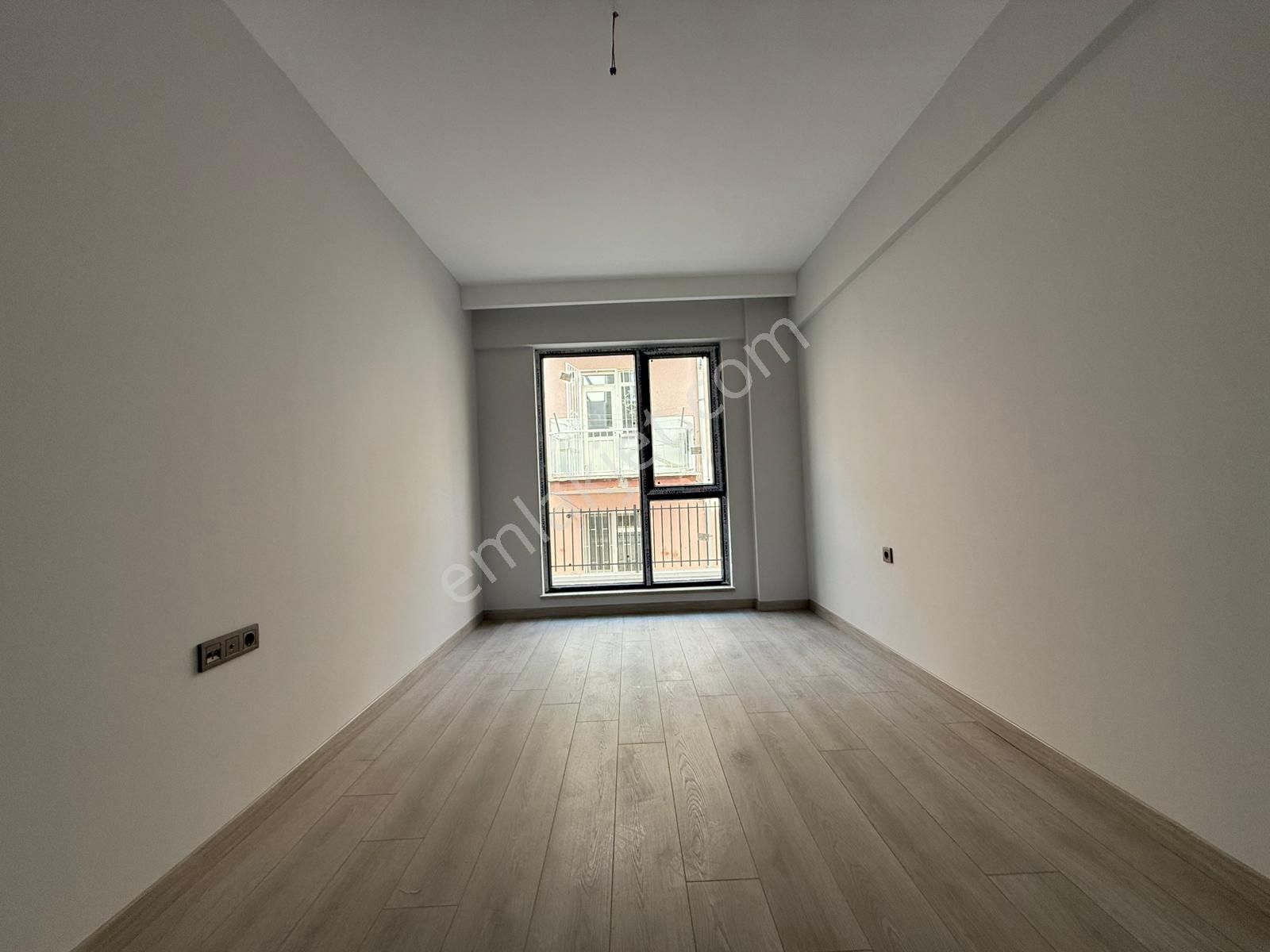 Kariyer'den İncirli'de Tek! Merkezi Konumda Her Katta 1+1 2+1 Lüx Alttan Isıtmalı Daireler - Görsel 31