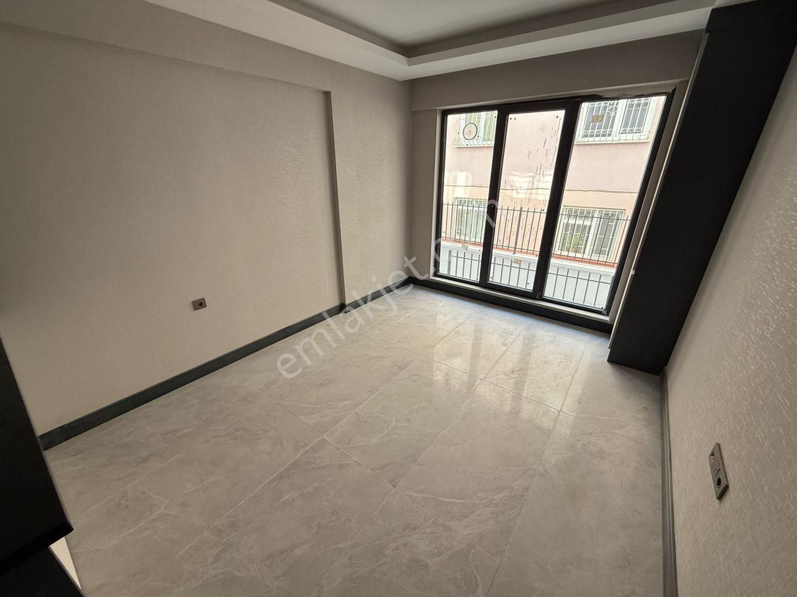 Kariyer'den İncirli'de Tek! Merkezi Konumda Her Katta 1+1 2+1 Lüx Alttan Isıtmalı Daireler - Görsel 7