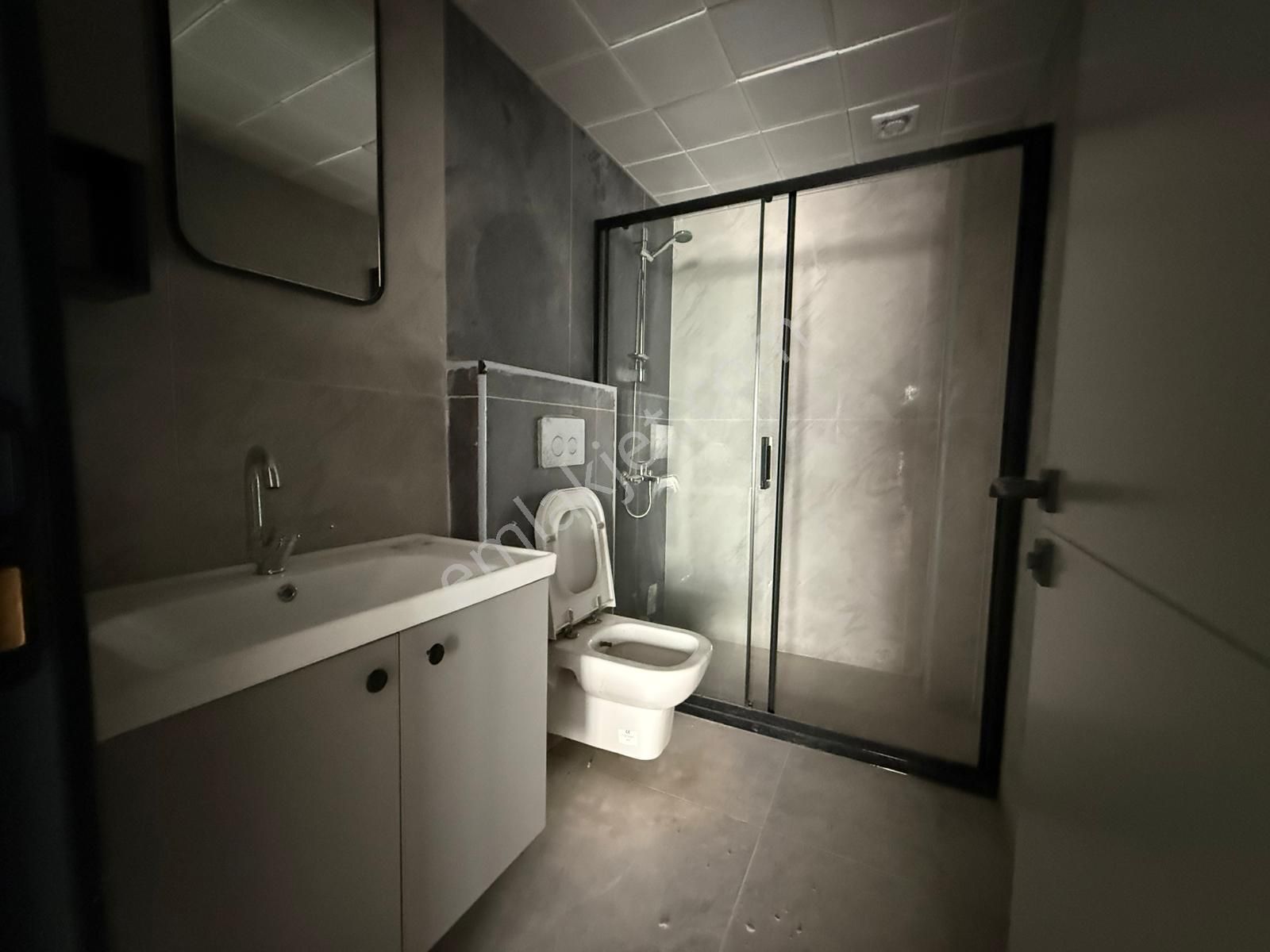 Kariyer'den İncirli'de Tek! Merkezi Konumda Her Katta 1+1 2+1 Lüx Alttan Isıtmalı Daireler - Görsel 27