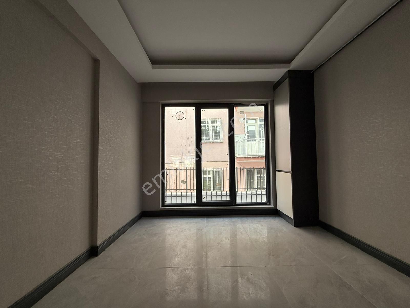 Kariyer'den İncirli'de Tek! Merkezi Konumda Her Katta 1+1 2+1 Lüx Alttan Isıtmalı Daireler - Görsel 8