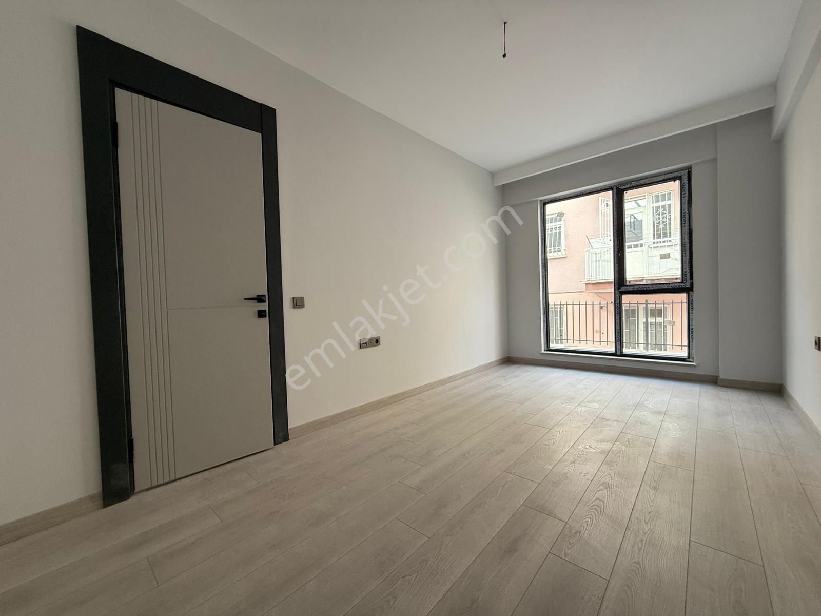 Kariyer'den İncirli'de Tek! Merkezi Konumda Her Katta 1+1 2+1 Lüx Alttan Isıtmalı Daireler - Görsel 33