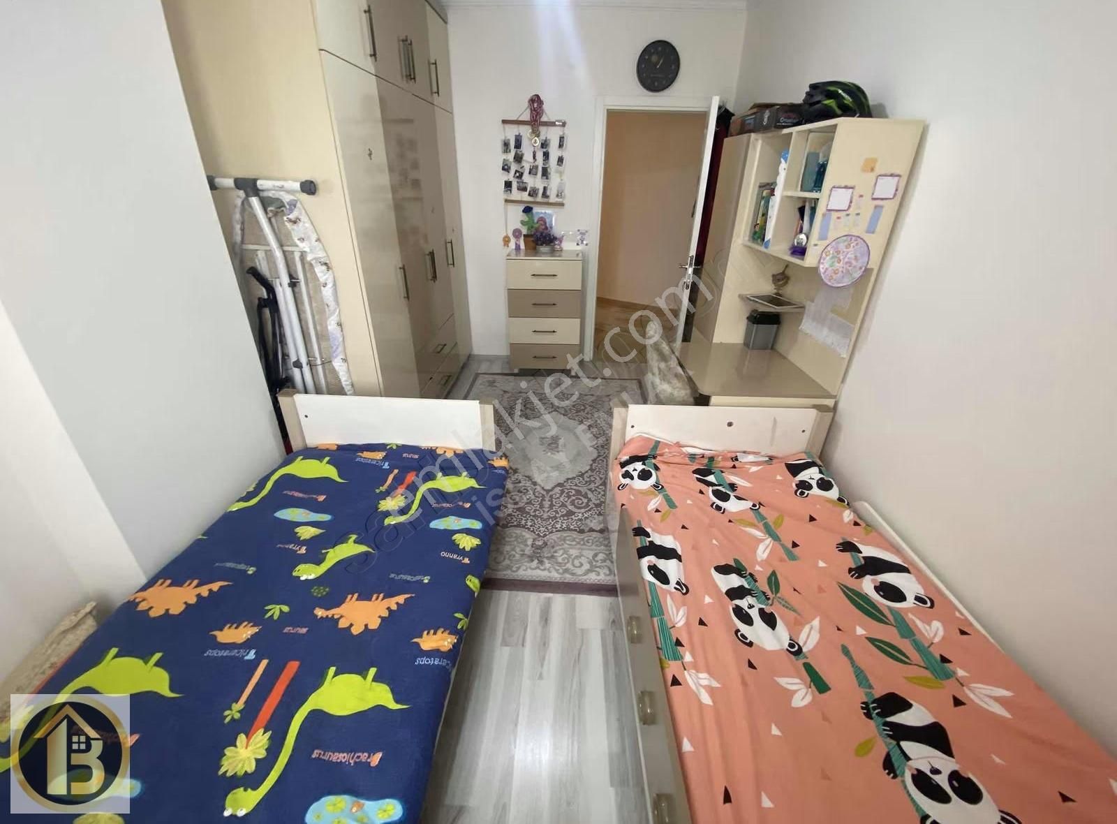 Hastahane Yanı 120 Metrekare Net 2+1 Ayrı Mutfaklı Ara Kat Daire - Görsel 8