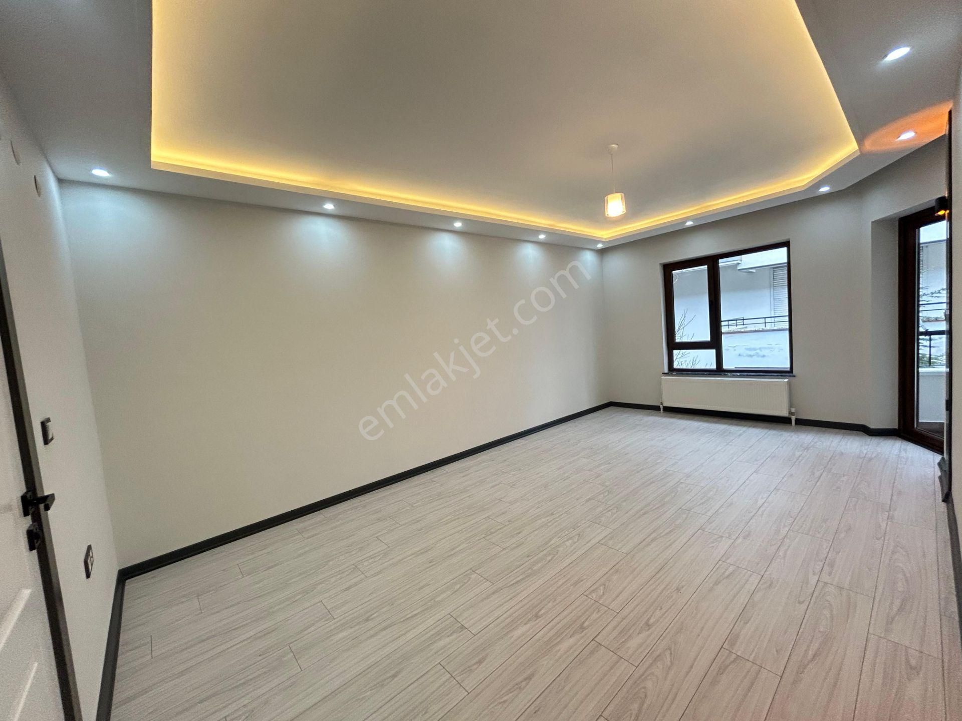 Taner'den Gökkuşağı Caddesinde 3+1 2 Banyo Asansörlü Orta Kat - Görsel 27