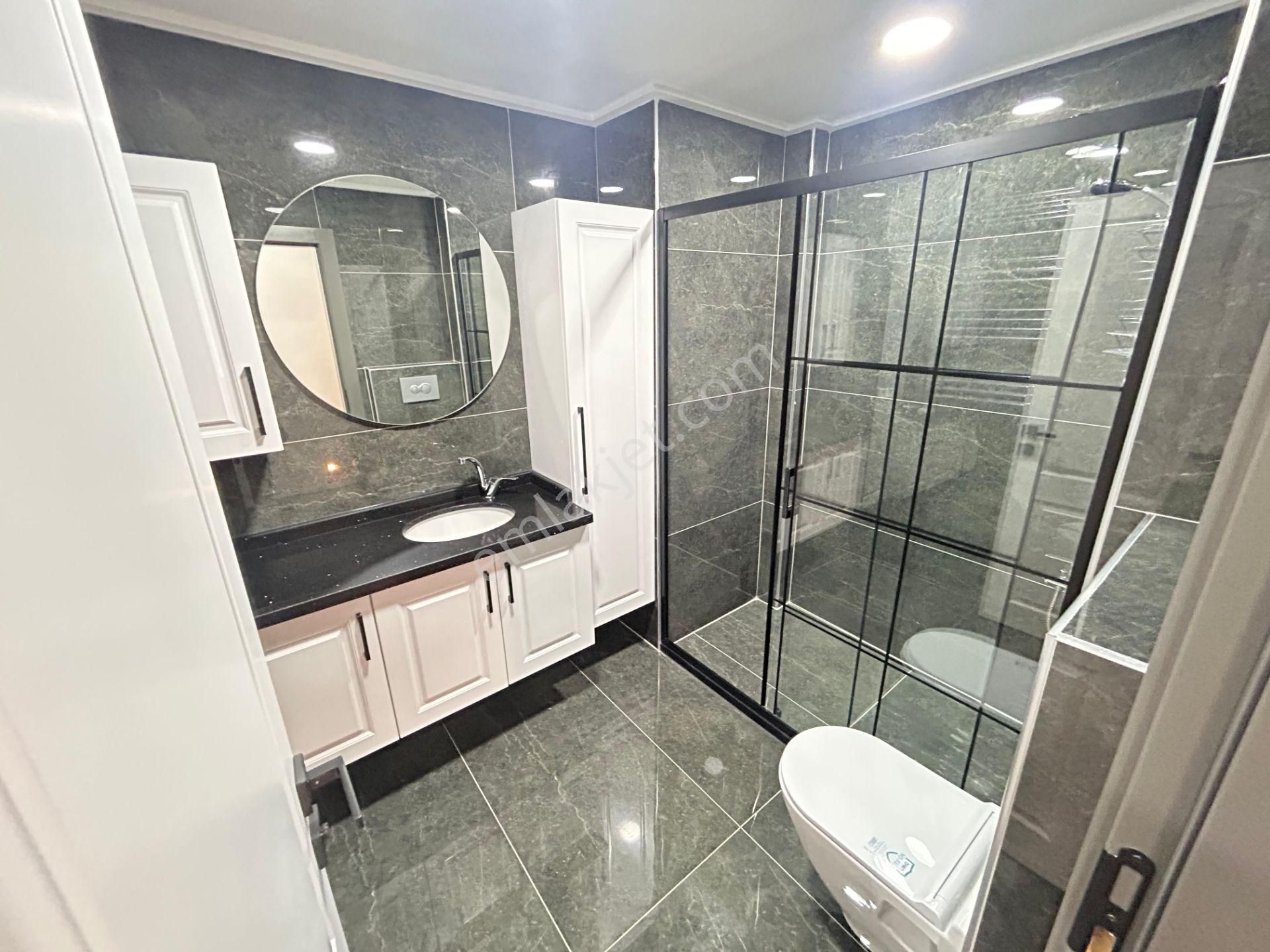 Taner'den Gökkuşağı Caddesinde 3+1 2 Banyo Asansörlü Orta Kat - Görsel 24