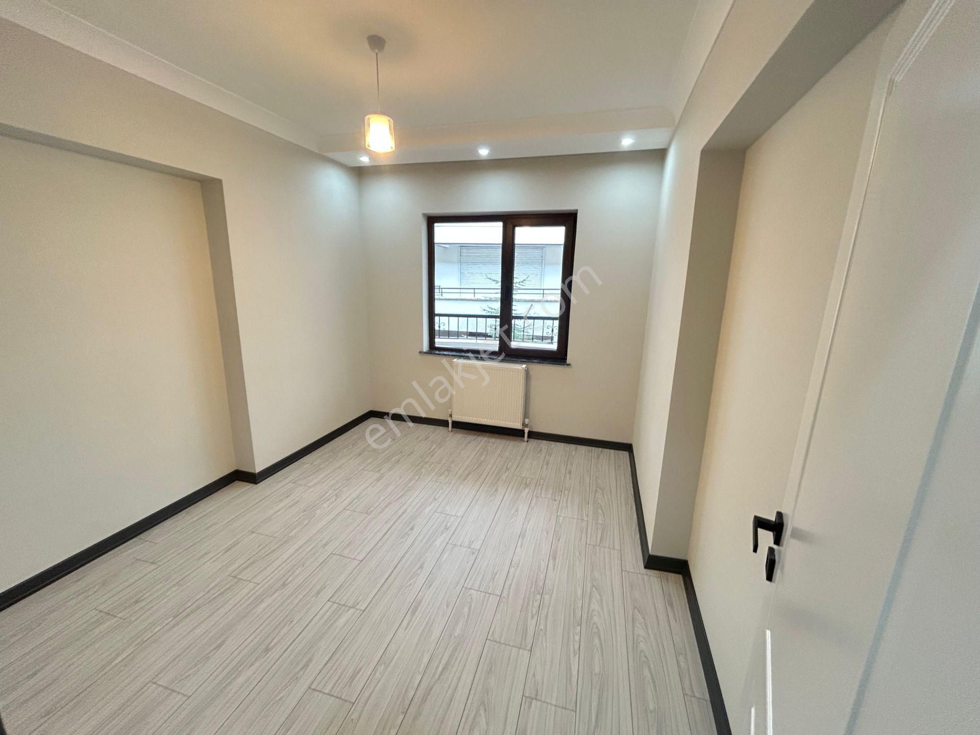 Taner'den Gökkuşağı Caddesinde 3+1 2 Banyo Asansörlü Orta Kat - Görsel 29