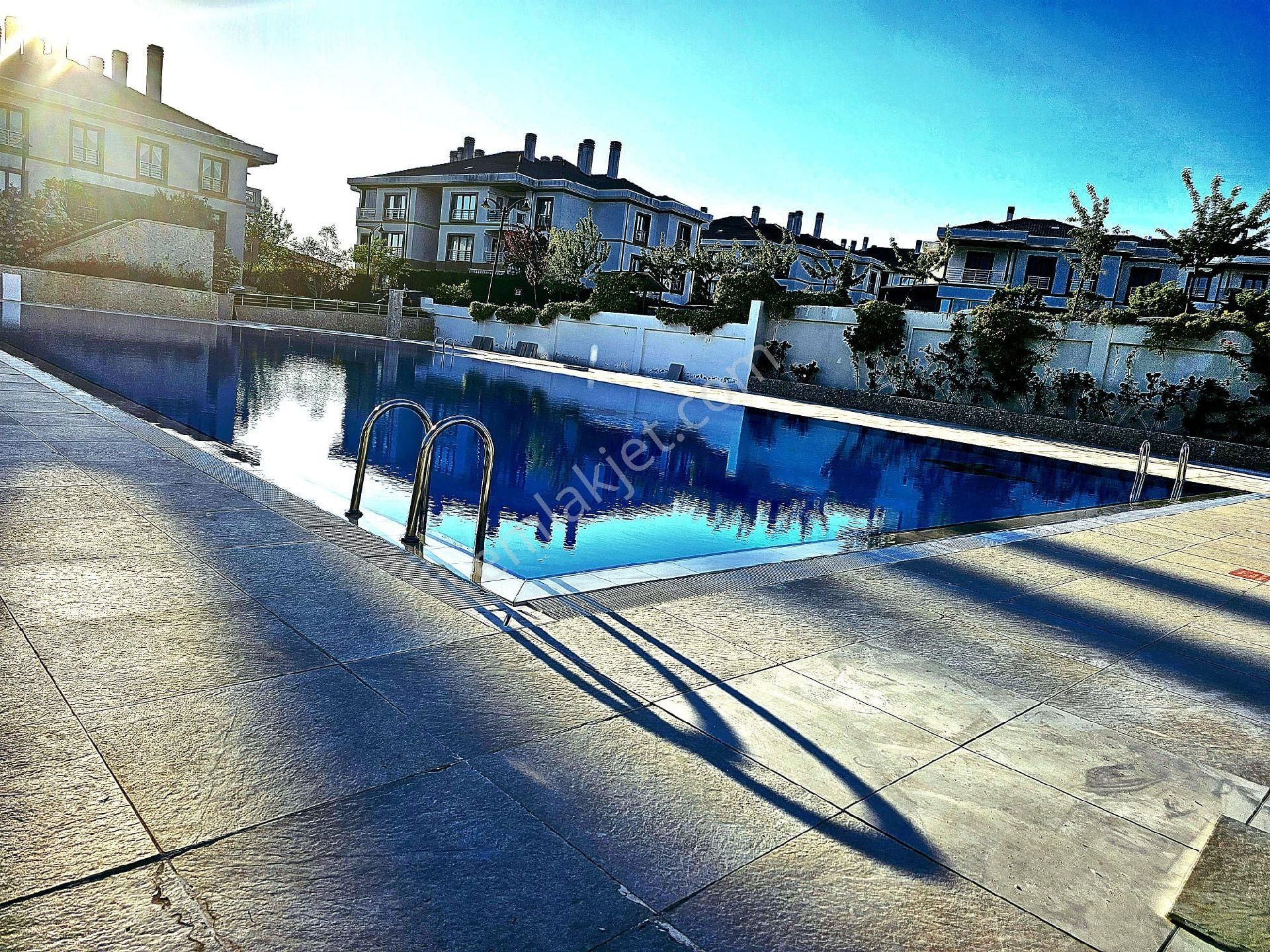 Kelebekler Vadisinde Villa Konforunda 3+1 Dublex