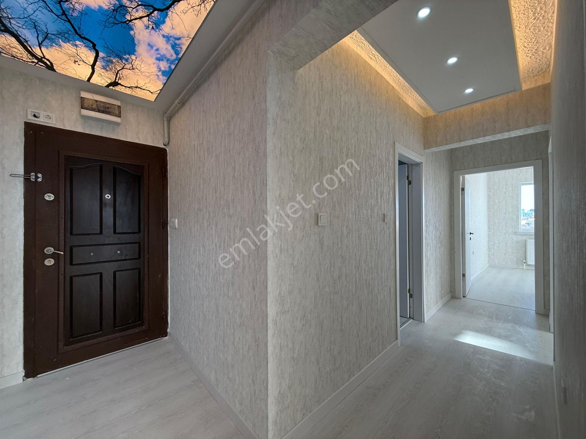 İncirli'de Merkezi Konum Ara Katta Lüx Yapılı Manzaralı 3+1 Daire - Görsel 10