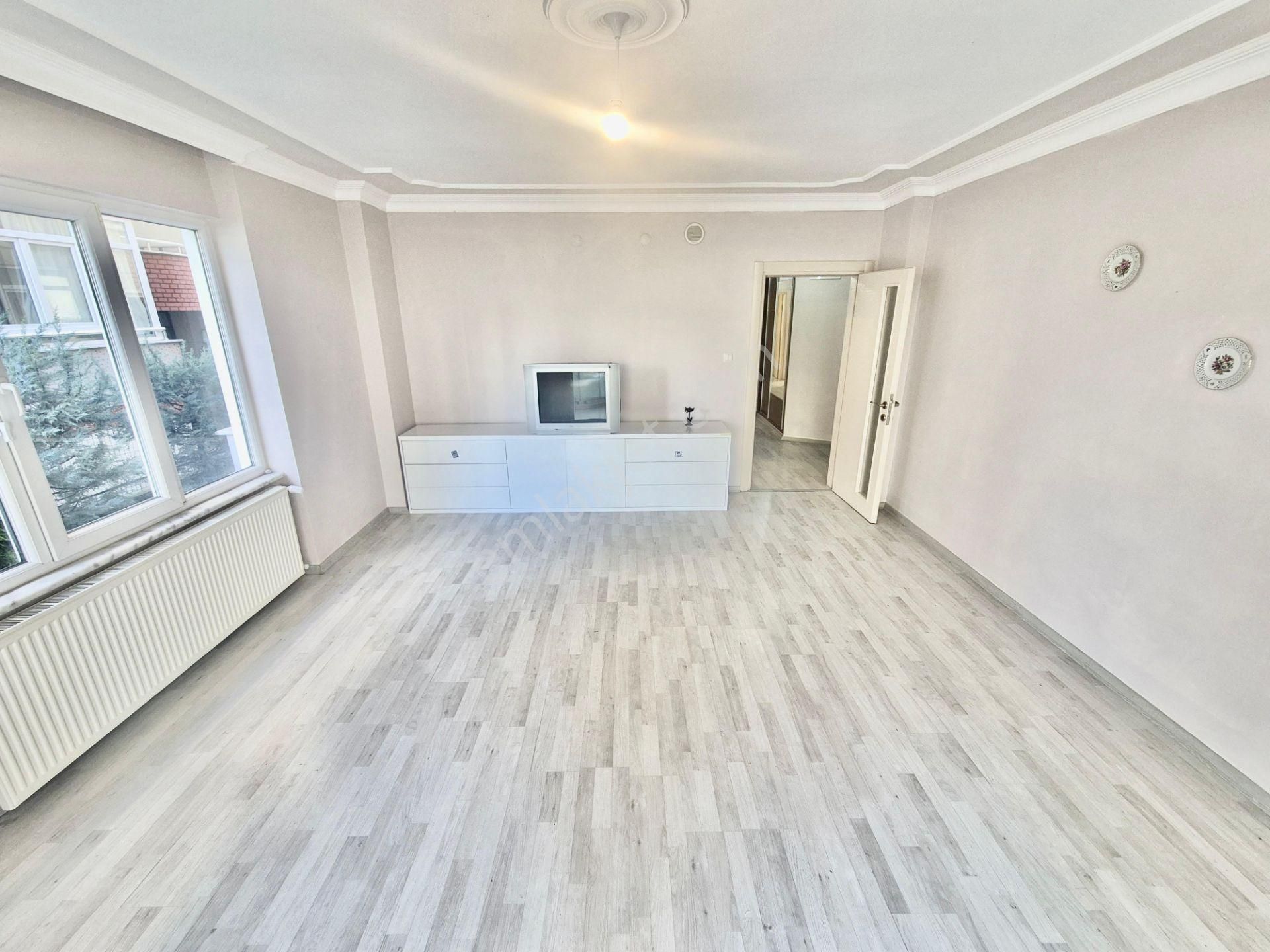 ▓karabuluttan▓akçay'da Geniş & Ferah Ön Cephe Ayrı Mutfak 3+1 Satılık Daire - Görsel 35