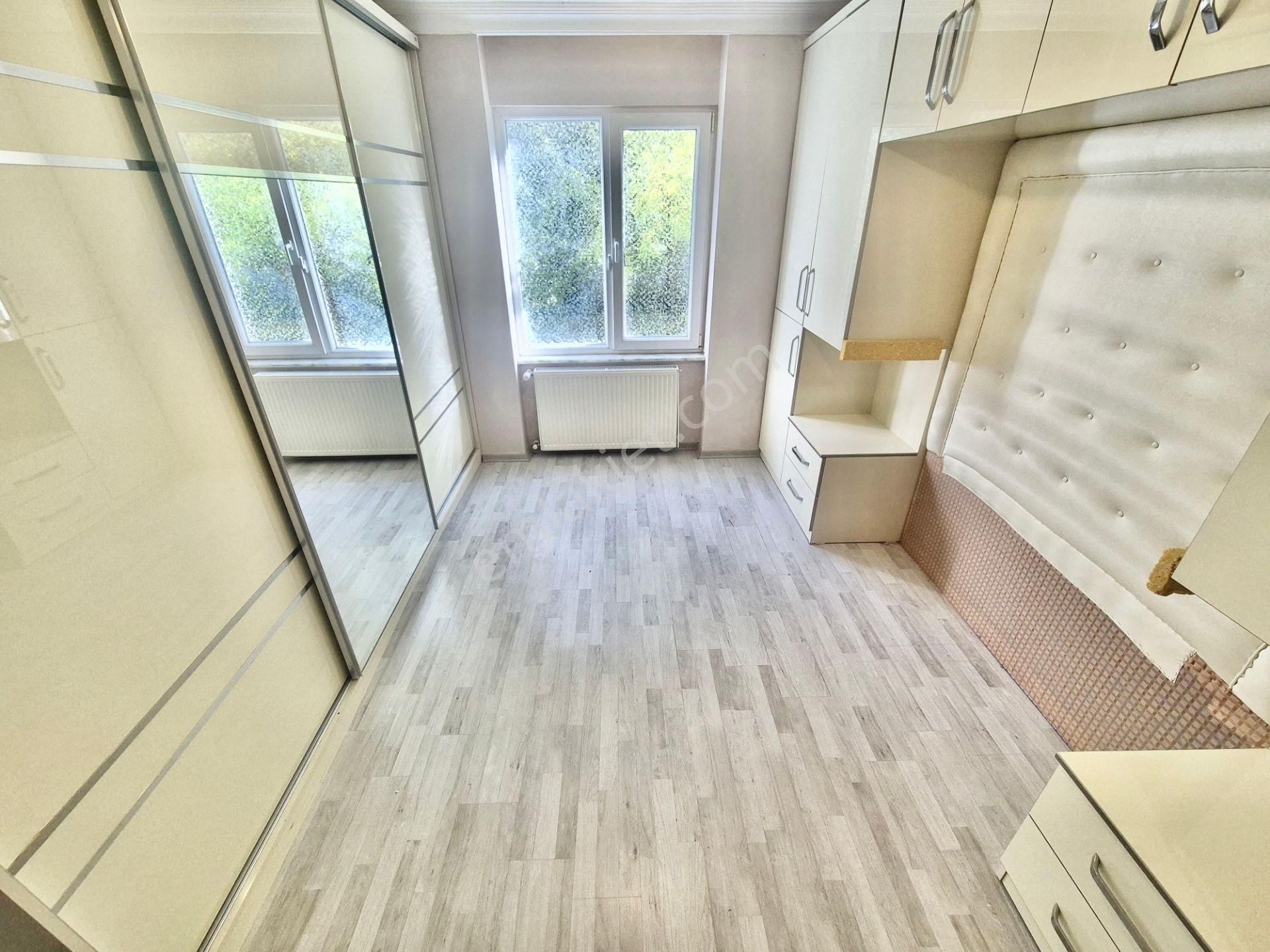 ▓karabuluttan▓akçay'da Geniş & Ferah Ön Cephe Ayrı Mutfak 3+1 Satılık Daire - Görsel 10