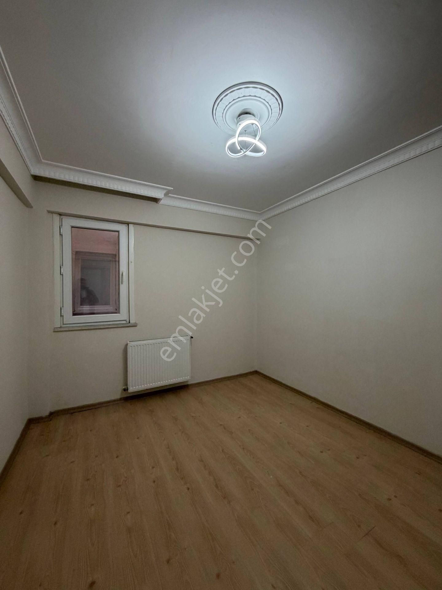 Esenyurt Mehterçeşme Mahallesi 2+1 Kiralık Boş Daire 1.kat Arka Cephe Metrobüse Yürüme Mesafesinde - Görsel 9