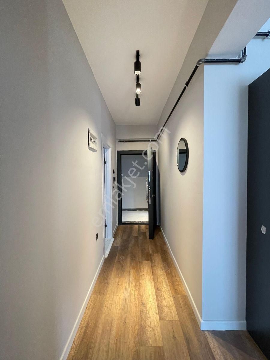 Caddeye Yakın Site İçi Satılık Eşyalı 1+1 Daire - Görsel 18