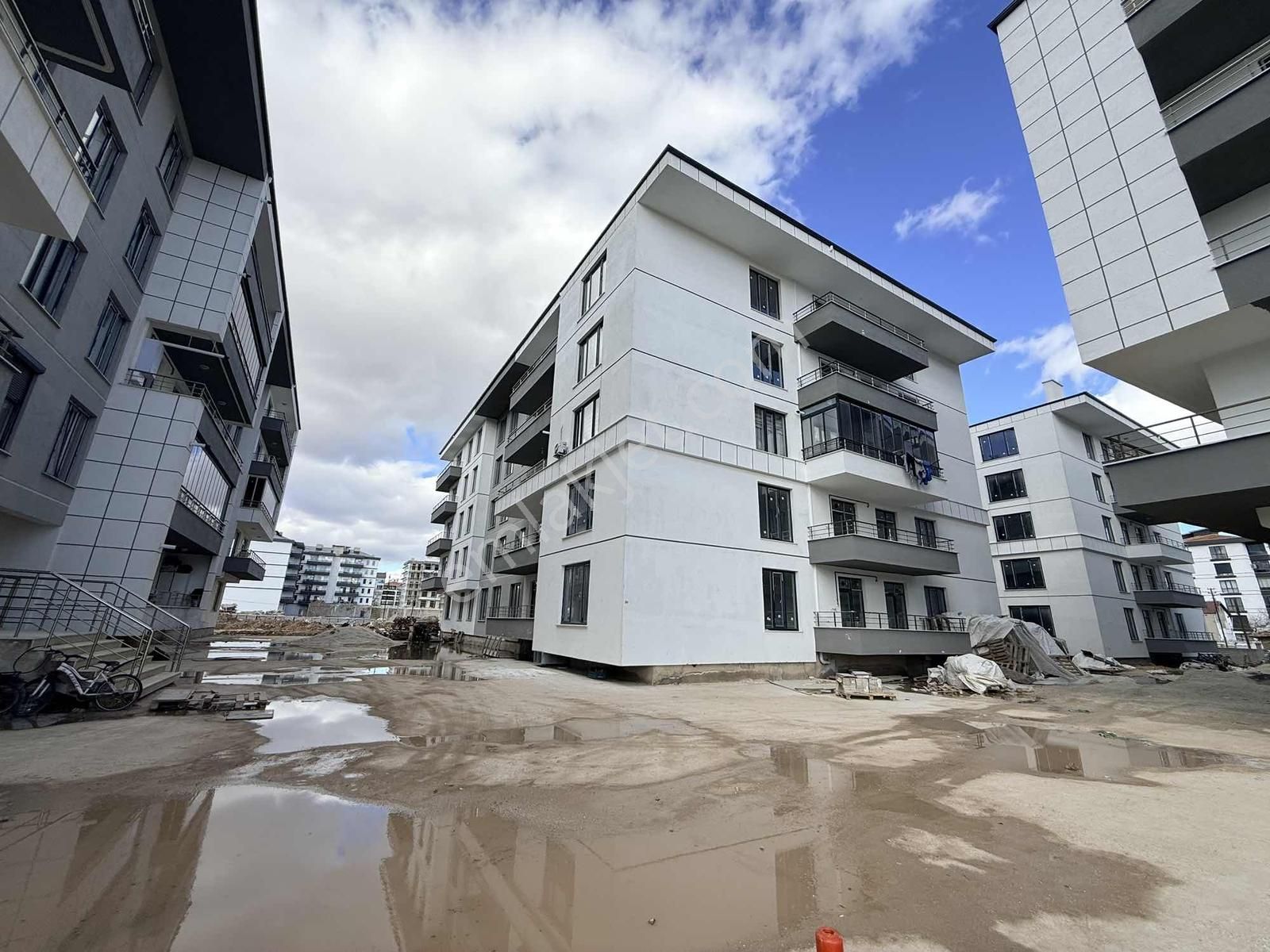 Duha Gold'da Tramvay Yanı Fırsat 3+1 Daire - Görsel 17