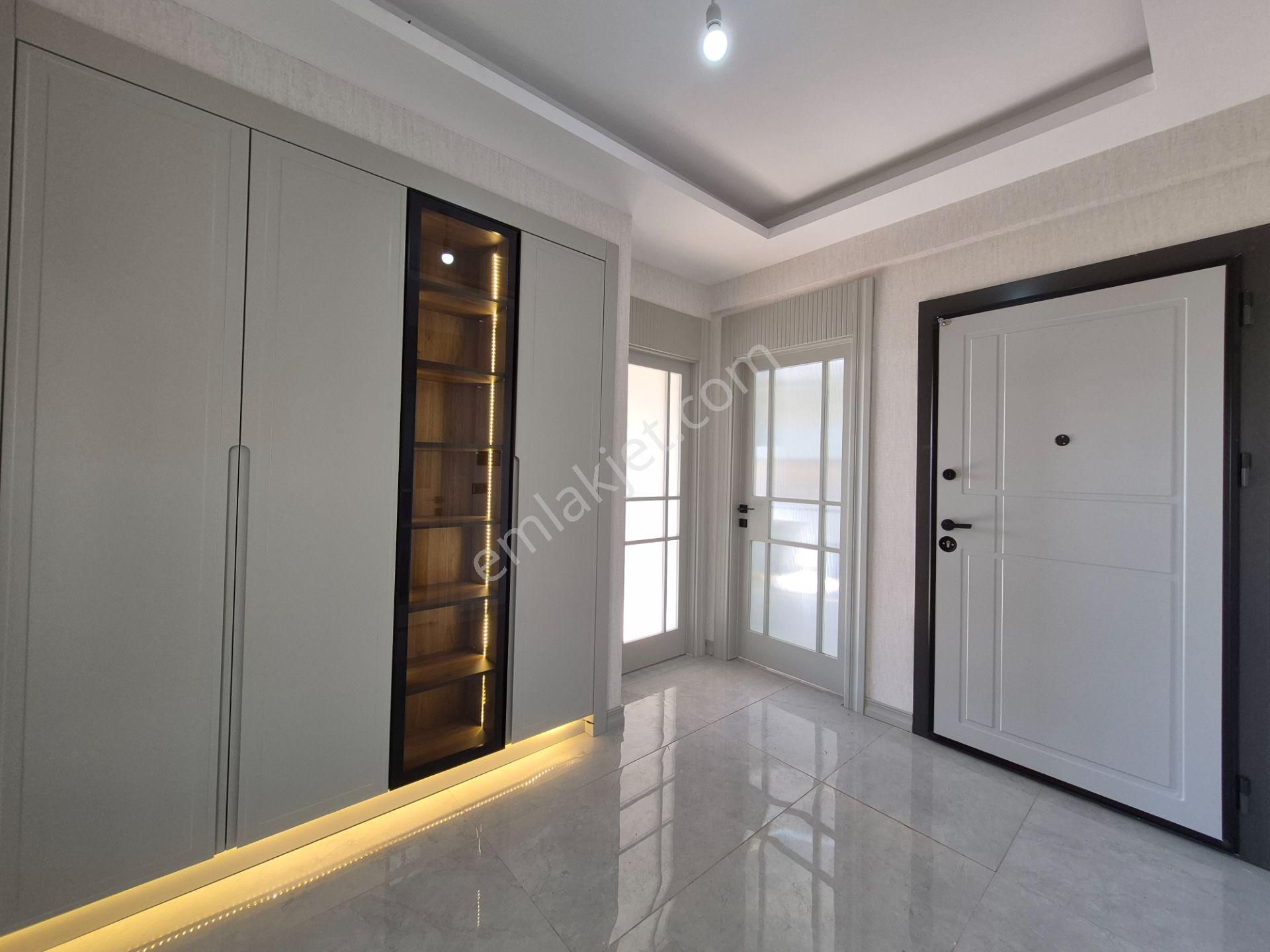 Mete Konaklarına Ve Kahramanlar Caddesine Yakın 3+1 Ultralüks Sıfır Daire - Görsel 36