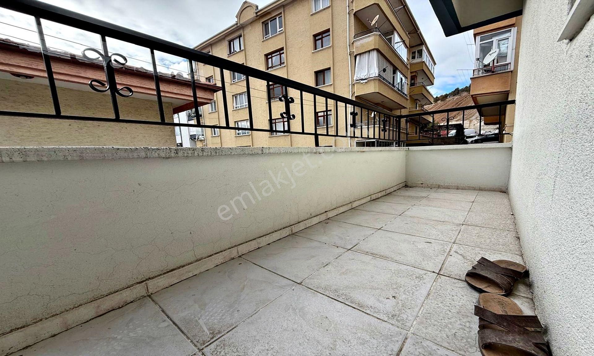 Kuşcağız'da Cadde Üzeri 3+1 Yüksek Kredi İmkanı Fırsat! - Görsel 3