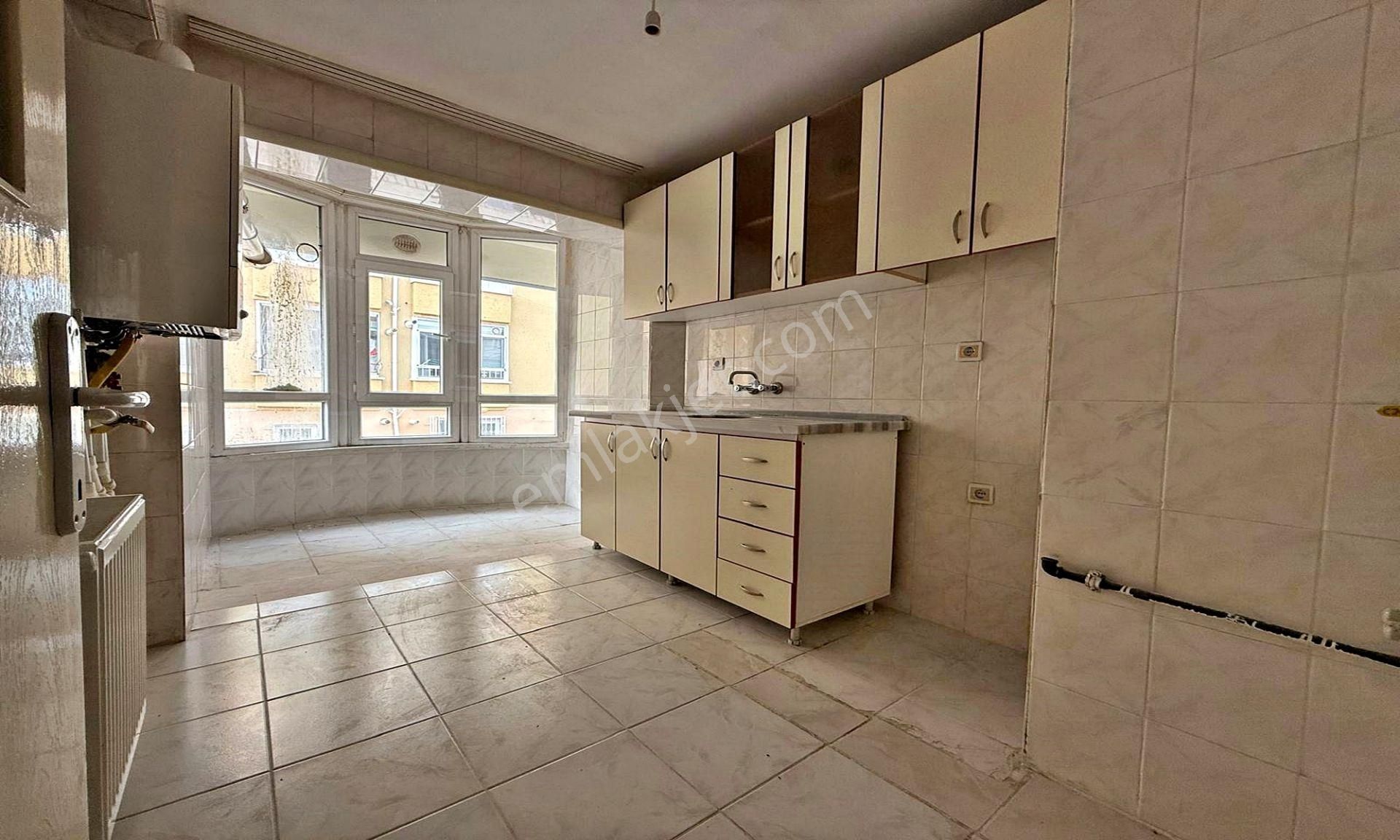 Kuşcağız'da Cadde Üzeri 3+1 Yüksek Kredi İmkanı Fırsat! - Görsel 2