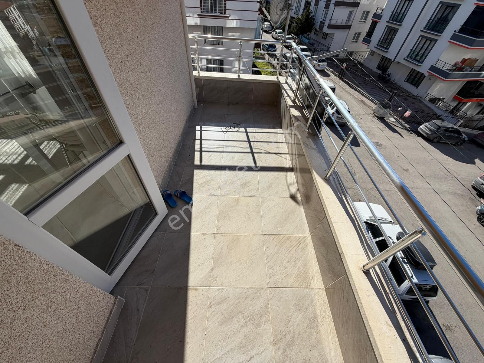 Keçiören Atapark Mahallesinde Emsallerine Göre Uygun Kat Dairesi