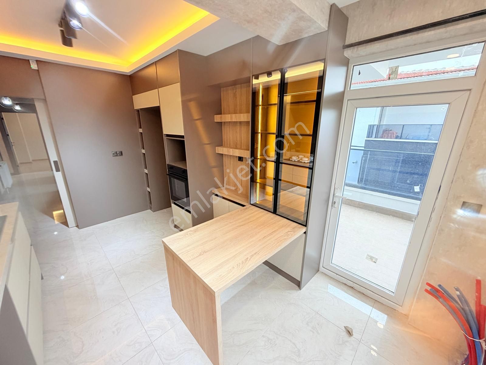 Fevzi Çakmakta Ultra Lüks Yapılı Göz Kamaştıran 3 Cepheli 3+1 Daire !!! - Görsel 4