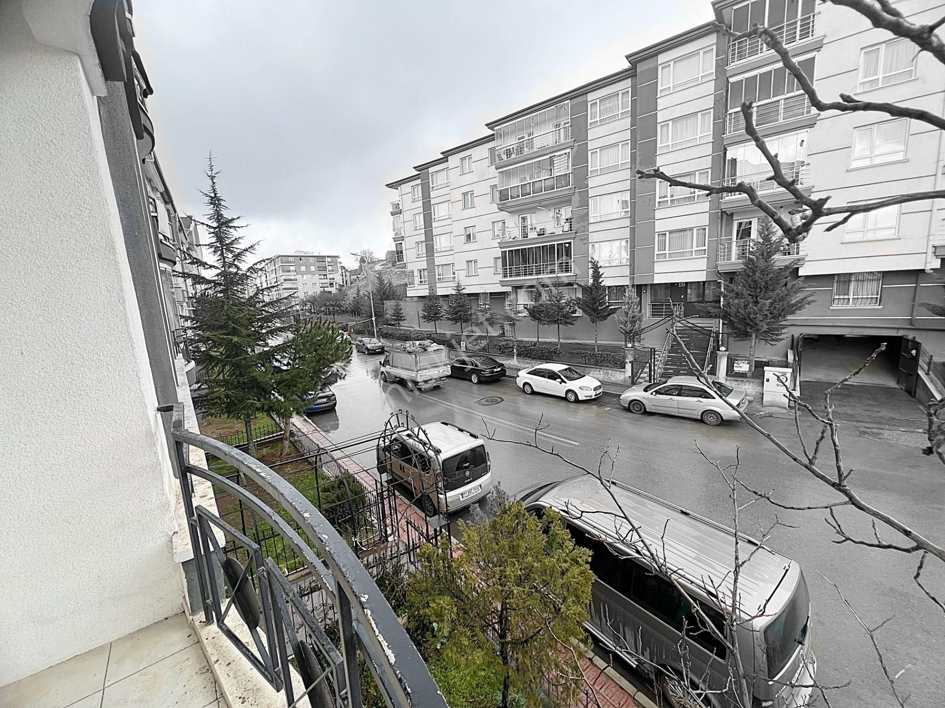 Şehit Kubilay Selim Cadde Üzeri Ulaşım Yakını Arakat 3+1 Kiralık - Görsel 30