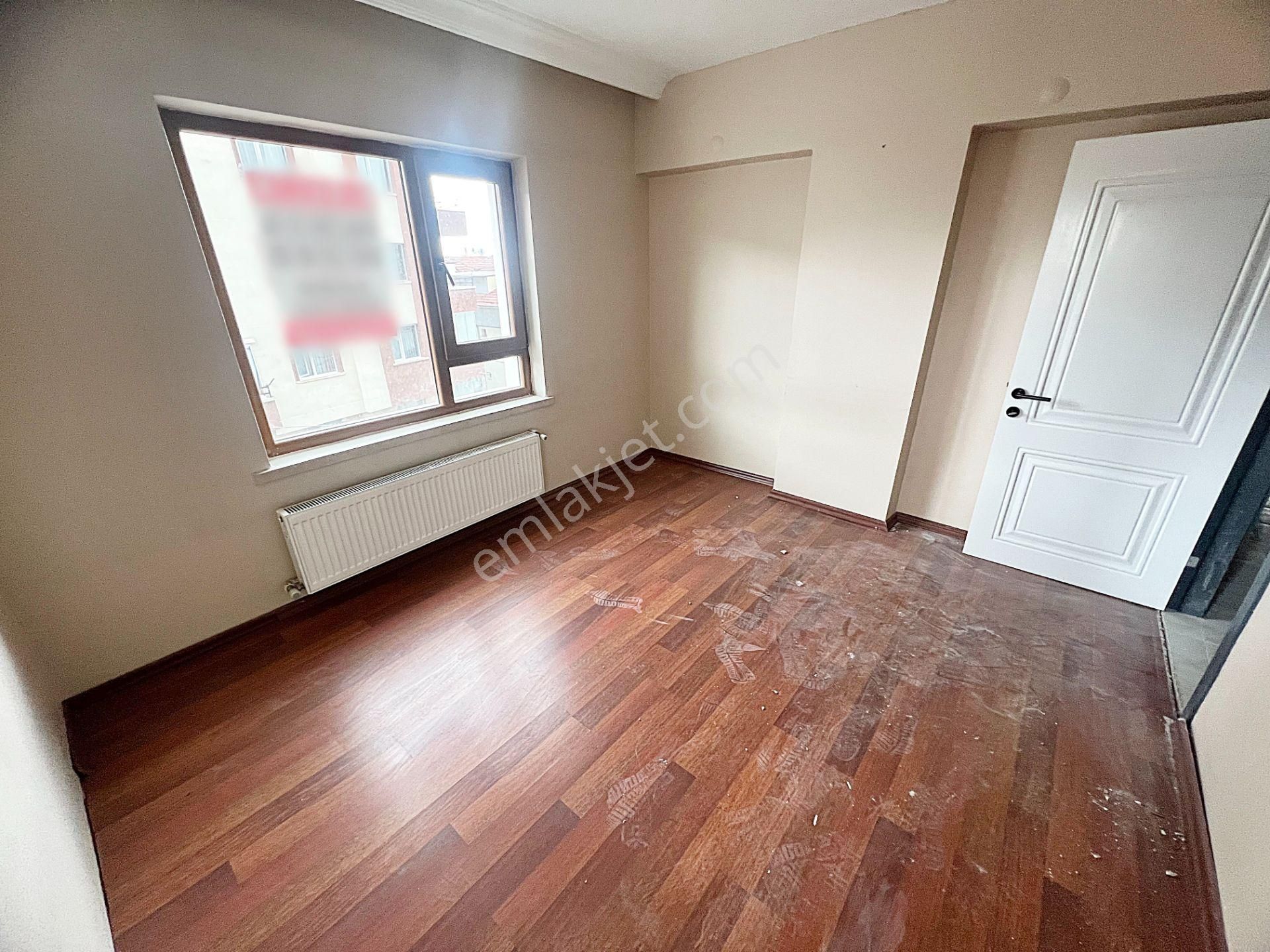 Şehit Kubilay Selim Cadde Üzeri Ulaşım Yakını Arakat 3+1 Kiralık - Görsel 15