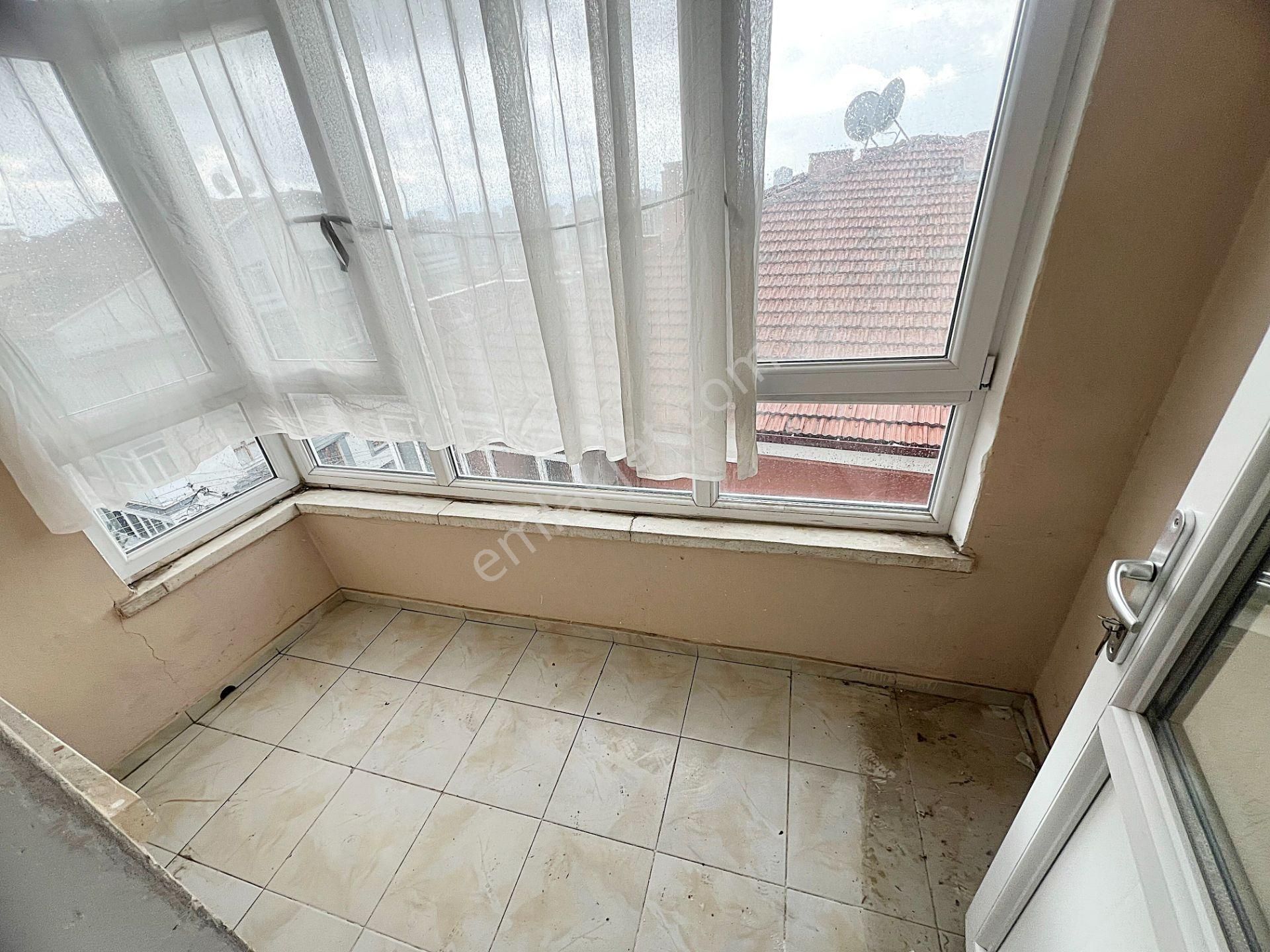 Şehit Kubilay Selim Cadde Üzeri Ulaşım Yakını Arakat 3+1 Kiralık - Görsel 31