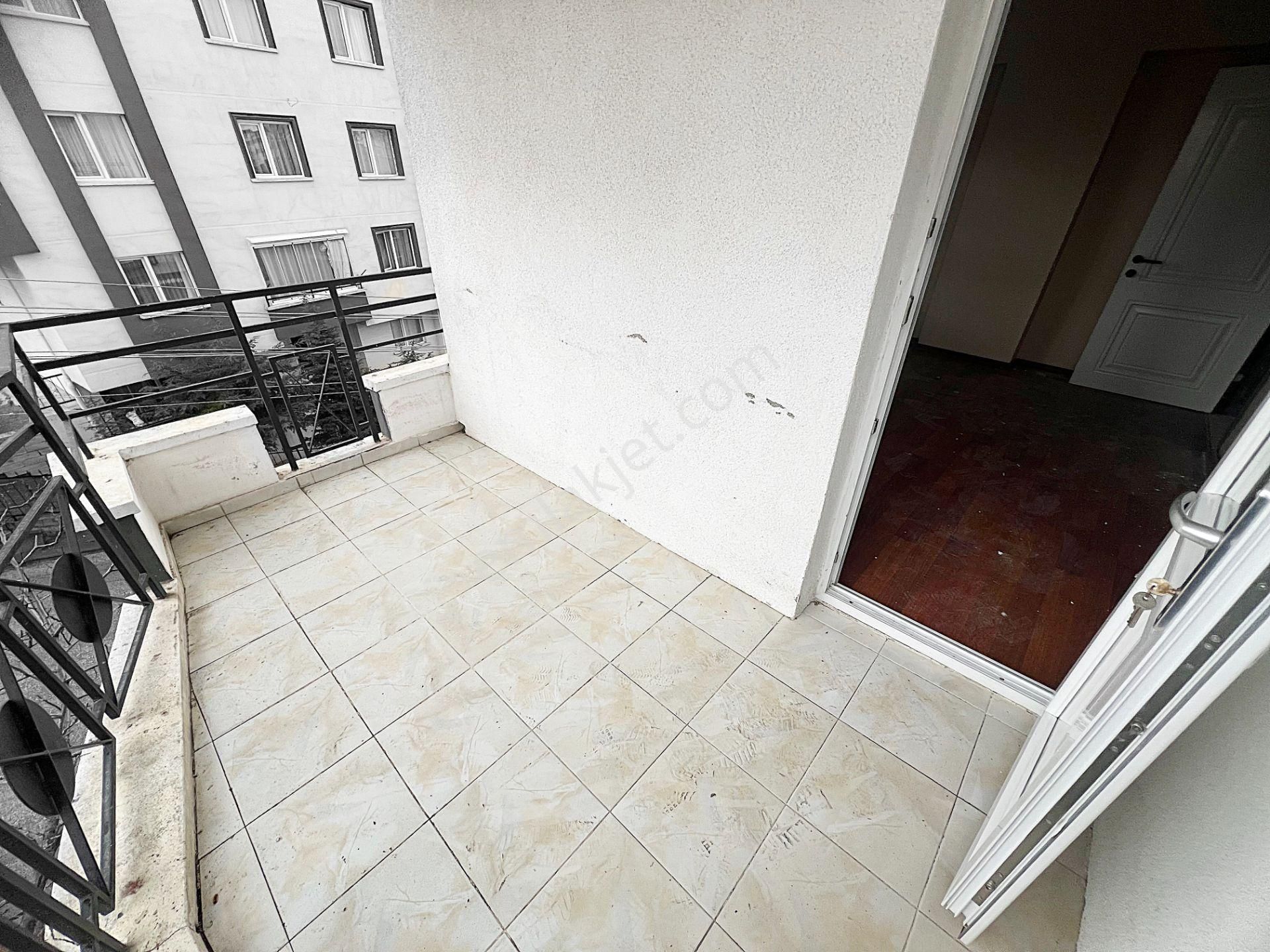 Şehit Kubilay Selim Cadde Üzeri Ulaşım Yakını Arakat 3+1 Kiralık - Görsel 25