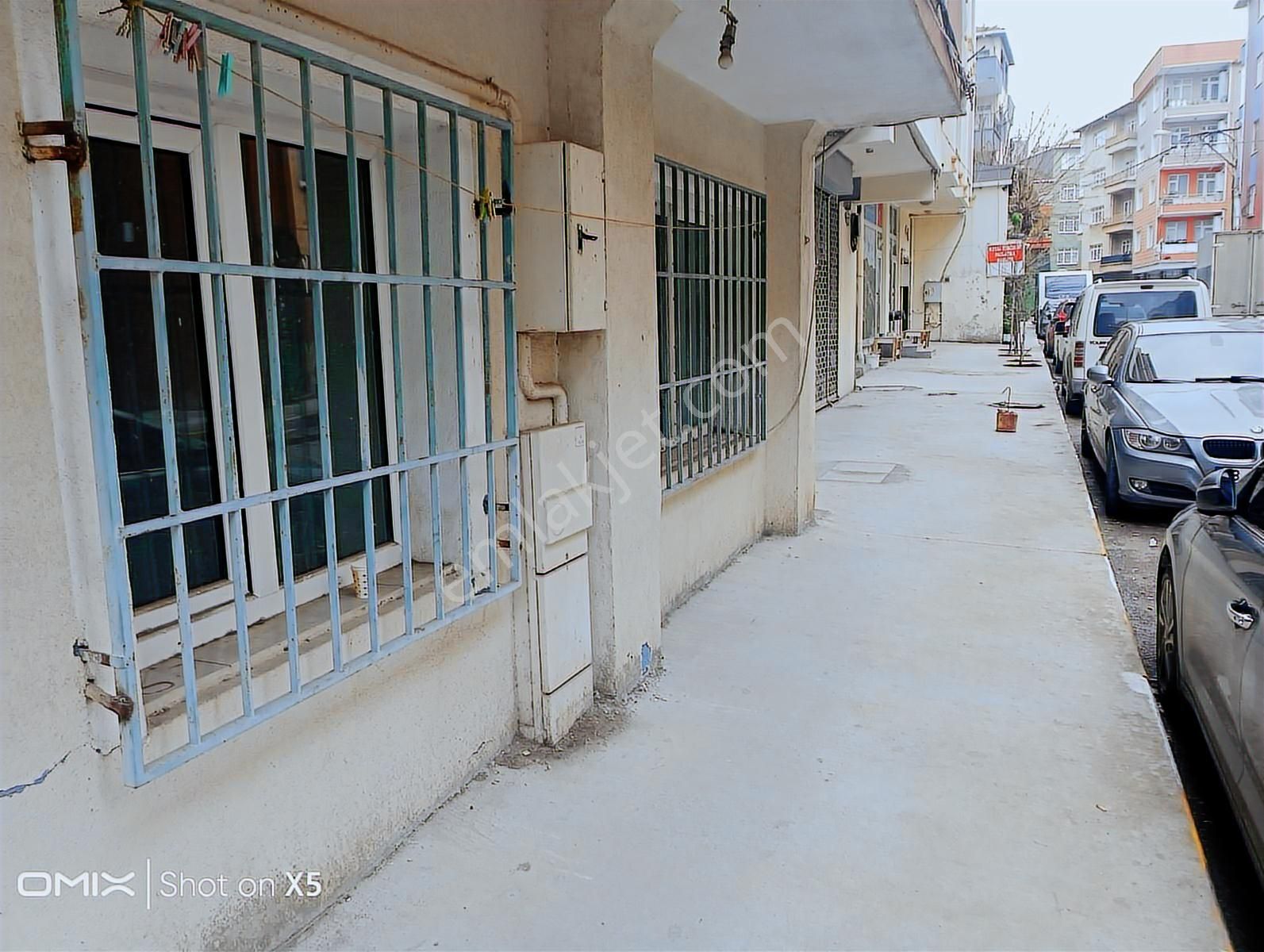 Pendik Çamçeşme,de Kiracılı 65m2 Kombili 2+1 Düz Giriş Daire - Görsel 3