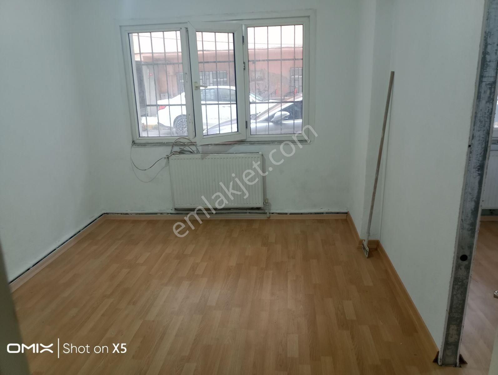 Pendik Çamçeşme,de Kiracılı 65m2 Kombili 2+1 Düz Giriş Daire - Görsel 5