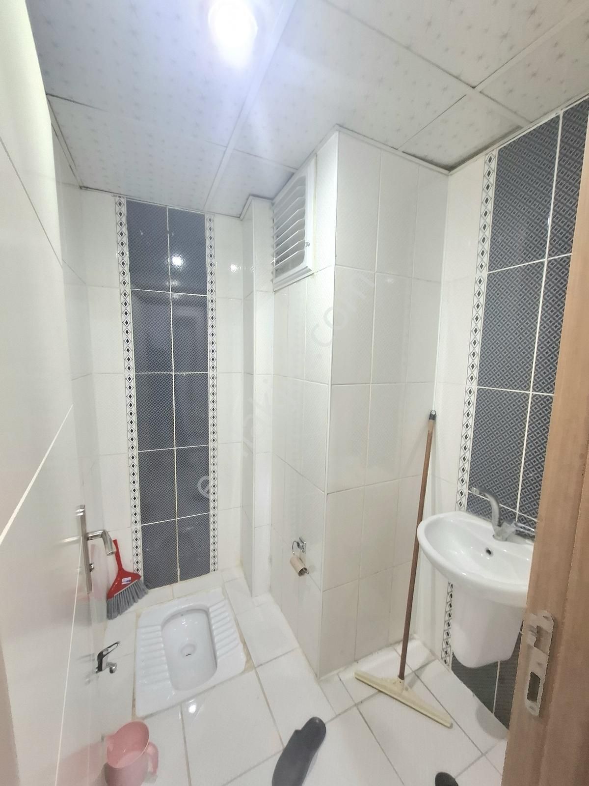 Gelen Alır-nevroz Konseralanı Civarı-evrim Alataş Cad-12 Yaş 3+1 - Görsel 19