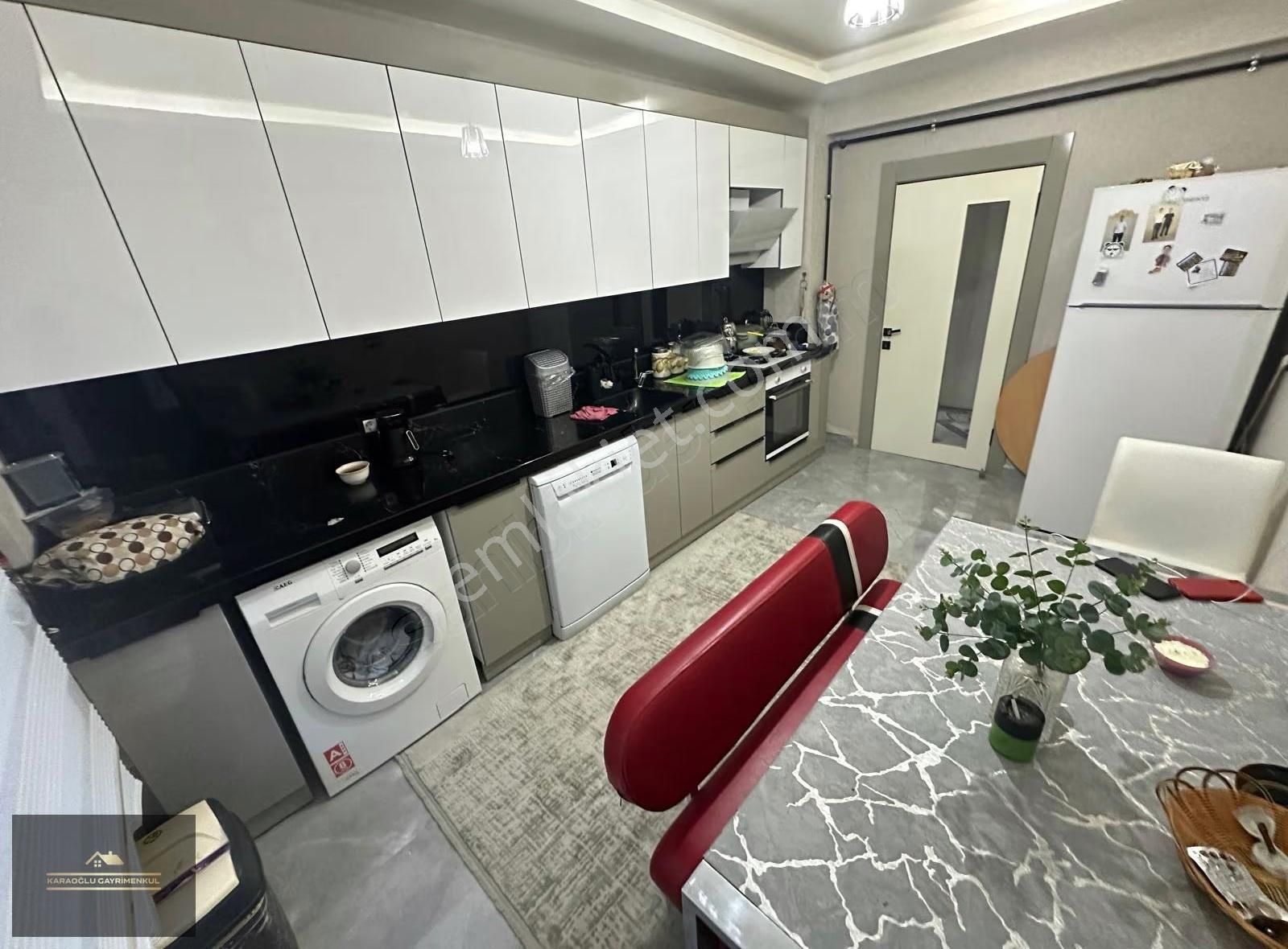 Karaoğlu'dan Keçiörende Full Yapılı 4 Yıllık Binada 2+1 Daire