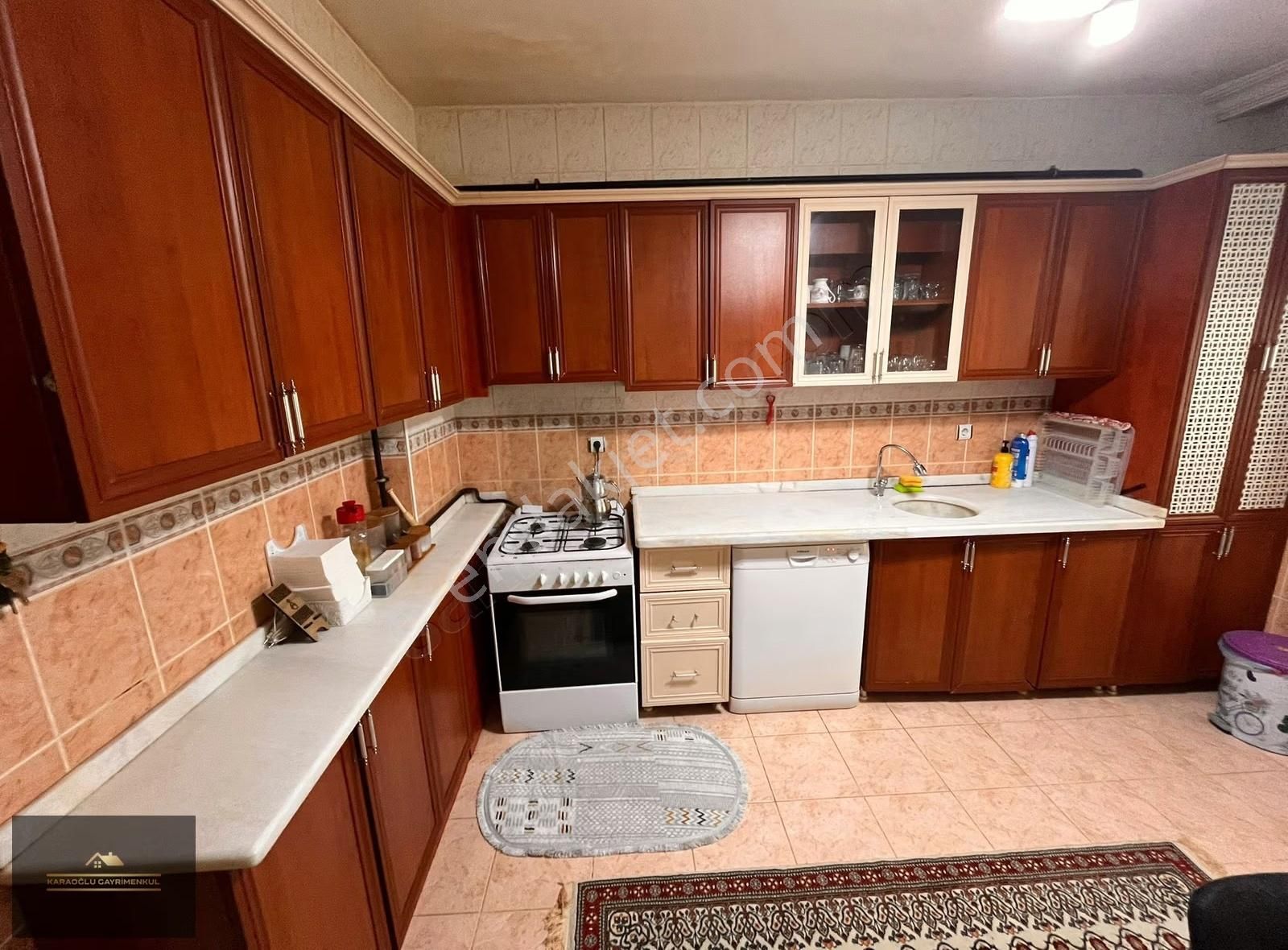 Karaoğlu'dan Keçiörende Site İçinde Kilerli E'banyolu 3+1 Daire - Görsel 29