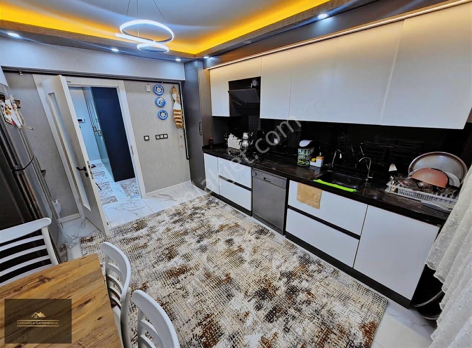 Karaoğlu'dan Keçiörende 3 Balkon+ebeveyn Banyolu 4+1 Daire - Görsel 5