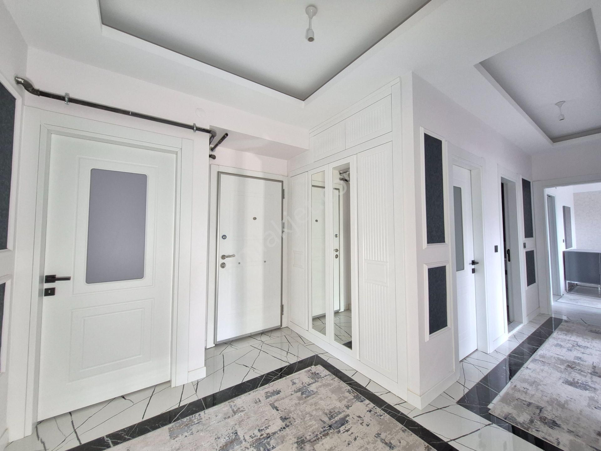 Akşemsettin Mah. Genç Osman Caddesinde 4+1 Ultralüks Sıfır Hobi Bahçeli Bahçe Katı Daire - Görsel 41