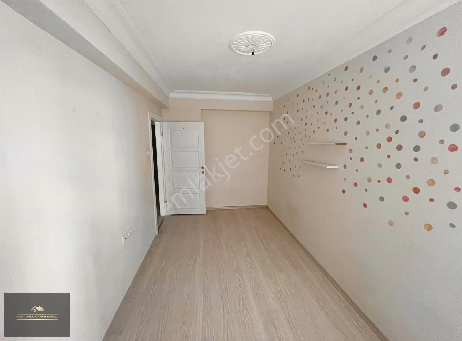 Karaoğlu'dan Keçiören Merkezde Kat Konumunda 2+1 Geniş Daire - Görsel 6
