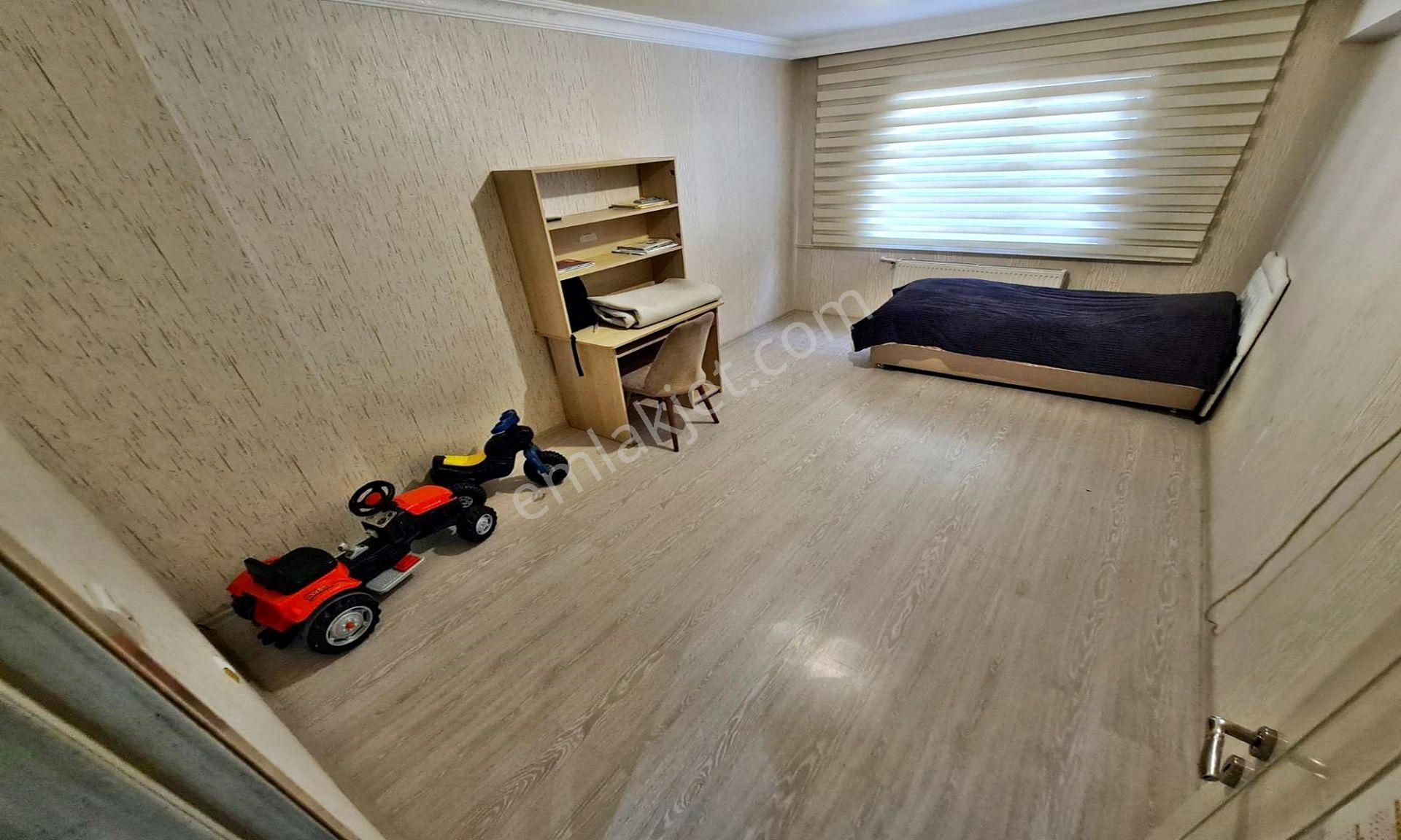 Atapark'ta Cadde Üzeri Full Yapılı Katta 3+1 Daire ! - Görsel 31