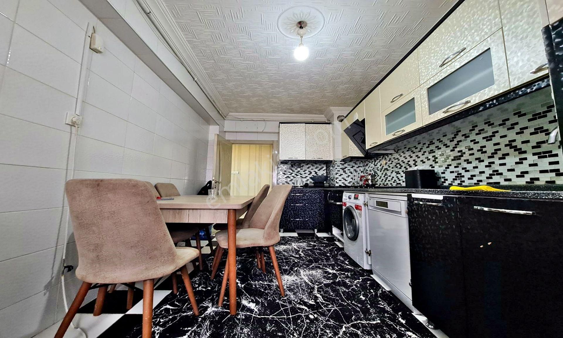 Atapark'ta Cadde Üzeri Full Yapılı Katta 3+1 Daire ! - Görsel 8