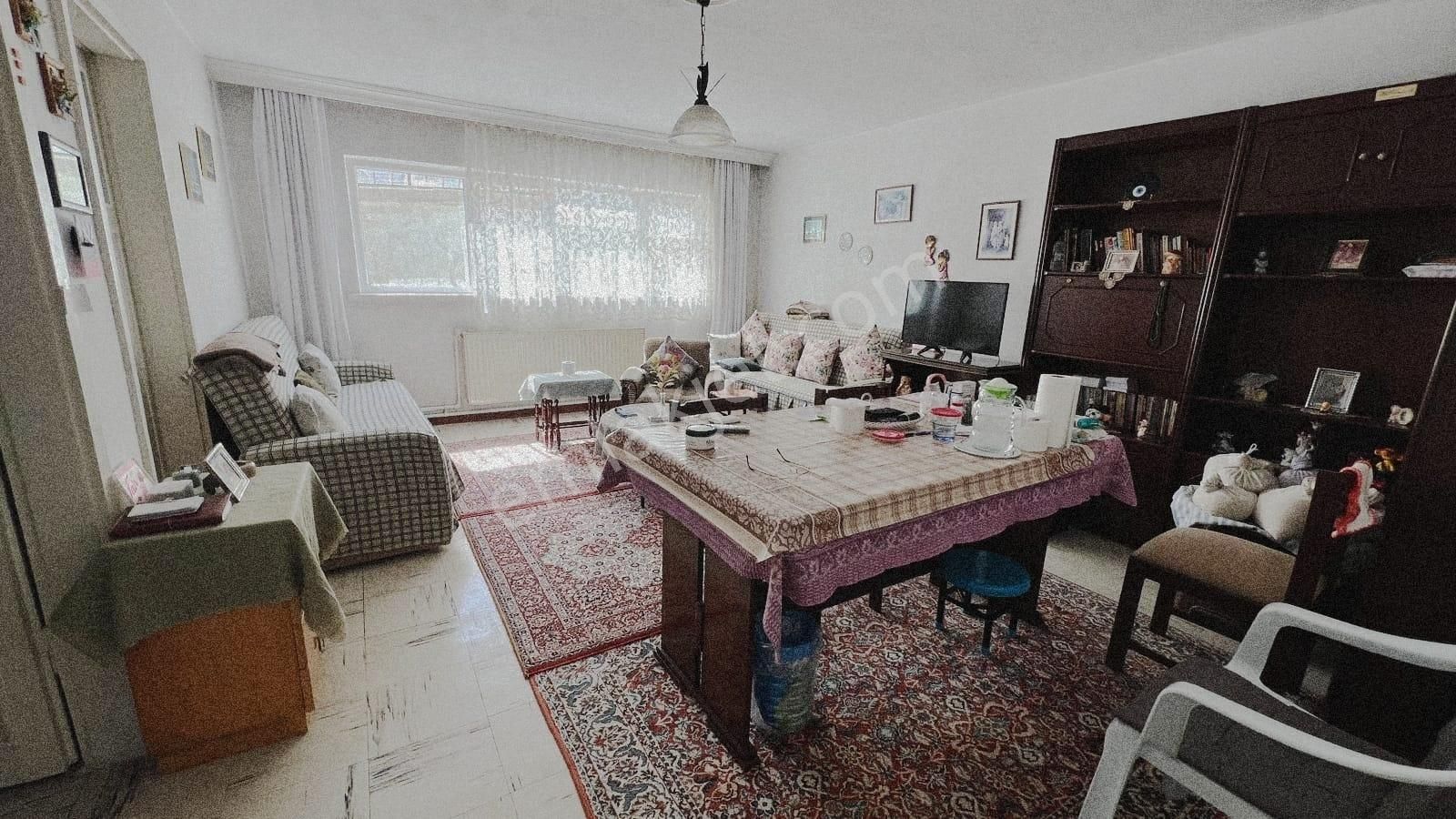 Aşağıeğlence'de 4. Kat Konumunda Giriş Kat Kök Tapu 3+1 Daire !! - Görsel 12