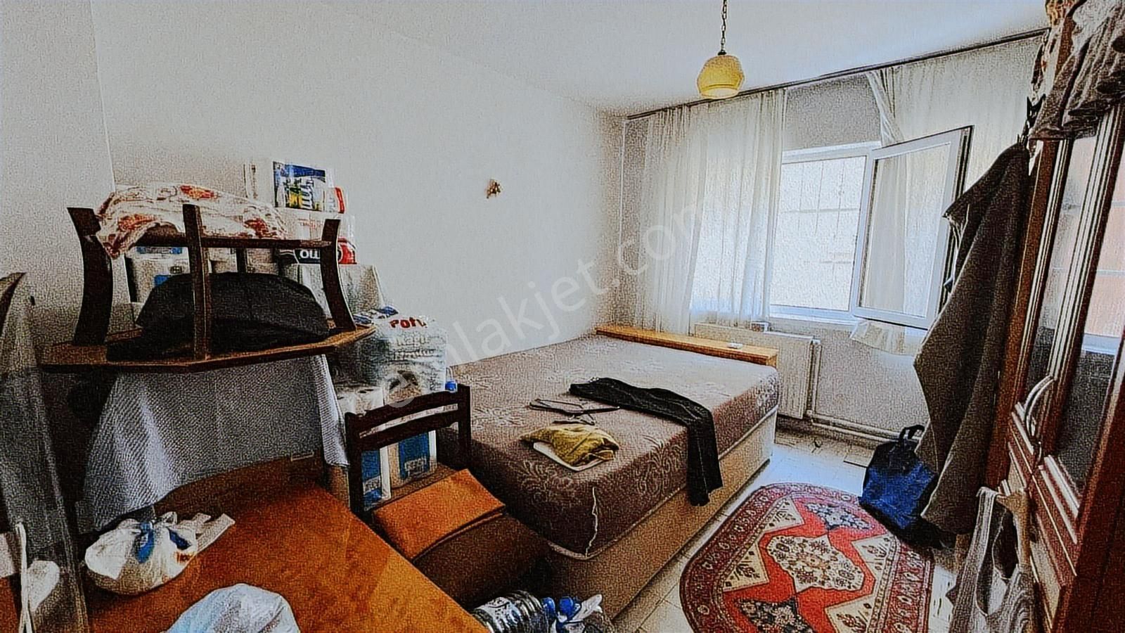 Aşağıeğlence'de 4. Kat Konumunda Giriş Kat Kök Tapu 3+1 Daire !! - Görsel 2