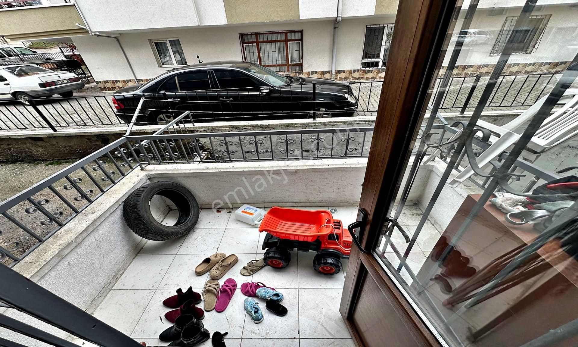 Kuşcağız Cadde Yakını Ön Cephe Y.giriş Altında Daire Var ! - Görsel 4