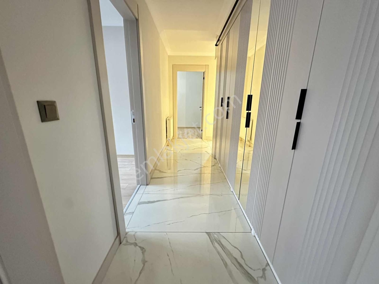 Ayrancı'nın Merkezinde Cadde Üzerinde Sıfır 2+1 K.garajlı Fırsat - Görsel 15