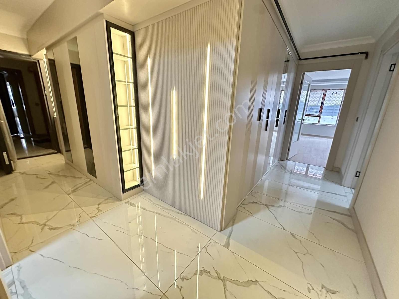 Ayrancı'nın Merkezinde Cadde Üzerinde Sıfır 2+1 K.garajlı Fırsat - Görsel 2