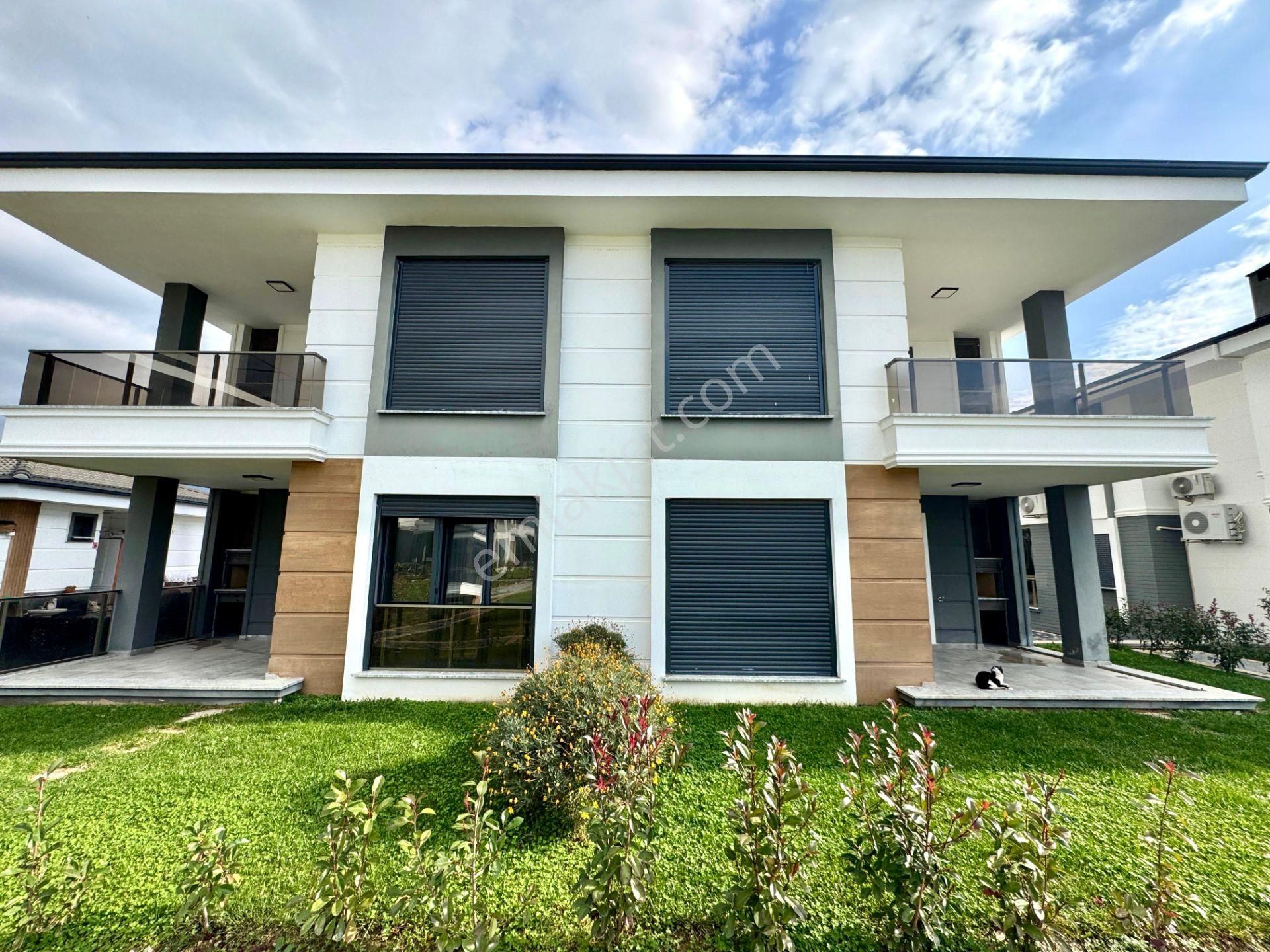 🏡 Referans'tan Güre'de Havuzlu Otoparklı Lüks Bahçeli 2+1 Daire
